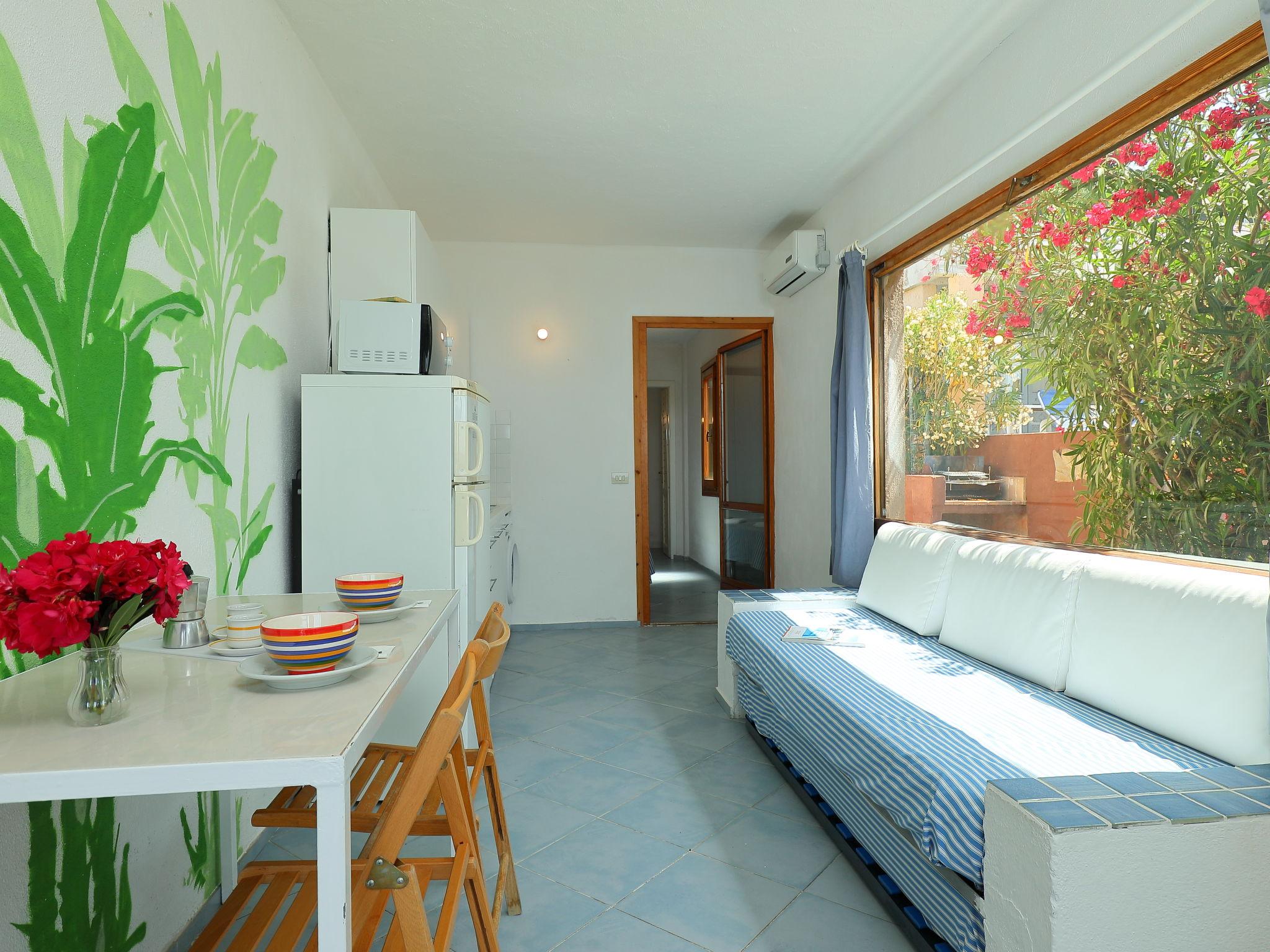 Foto 7 - Apartamento de 1 habitación en Golfo Aranci con jardín y vistas al mar