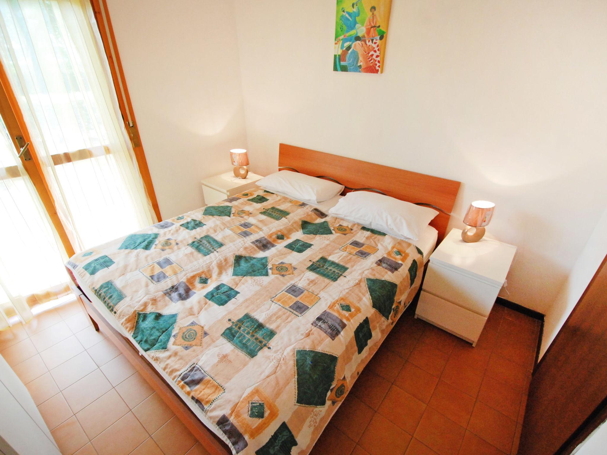 Photo 9 - 2 bedroom Apartment in San Michele al Tagliamento with swimming pool and garden