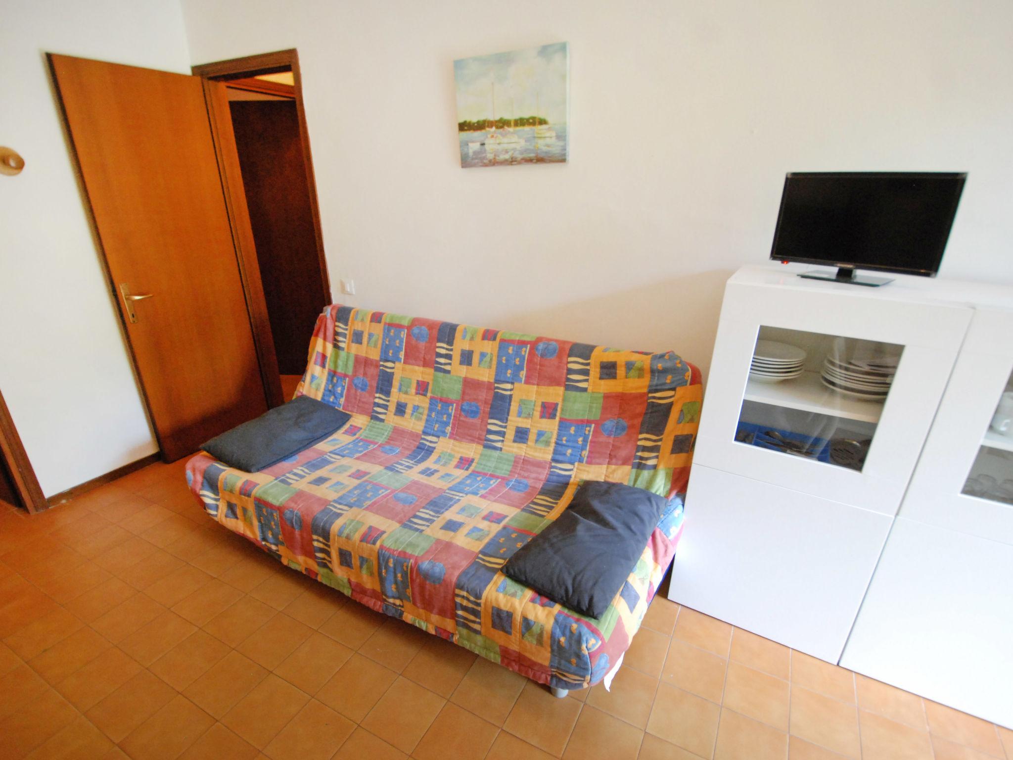 Foto 6 - Apartamento de 2 quartos em San Michele al Tagliamento com piscina e vistas do mar