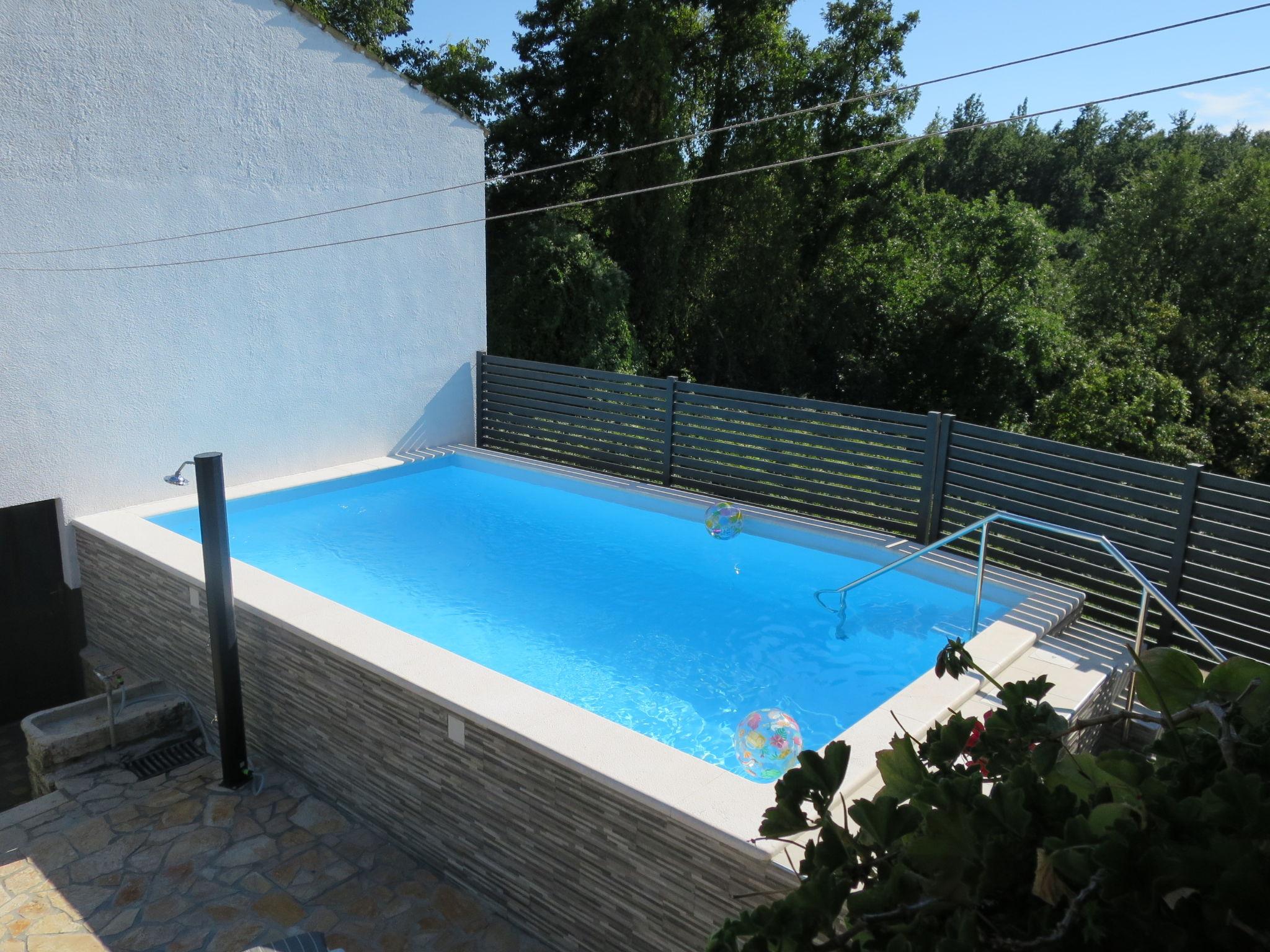 Foto 9 - Casa con 2 camere da letto a Svetvinčenat con piscina e giardino