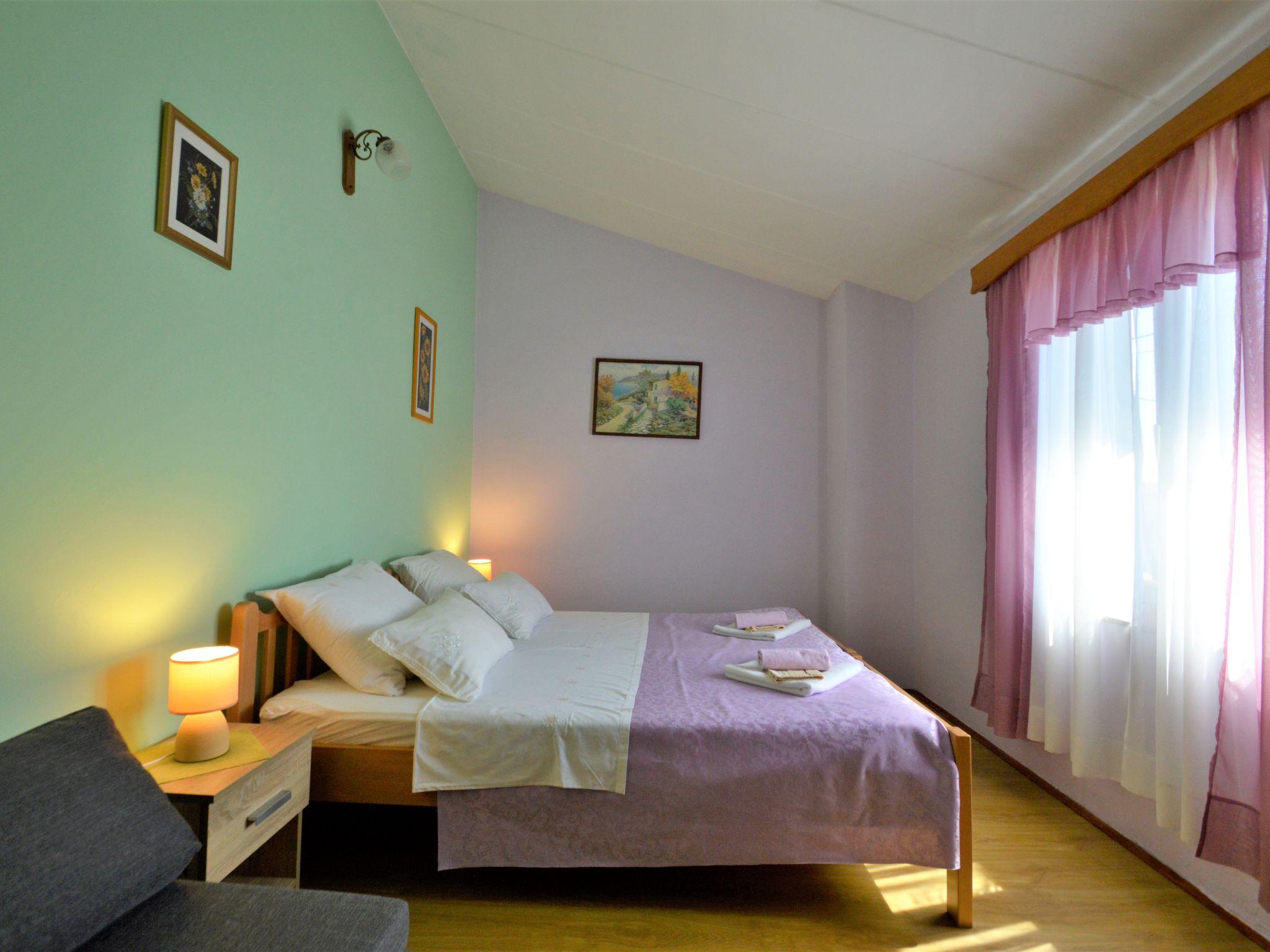 Foto 27 - Casa con 2 camere da letto a Svetvinčenat con piscina e vista mare