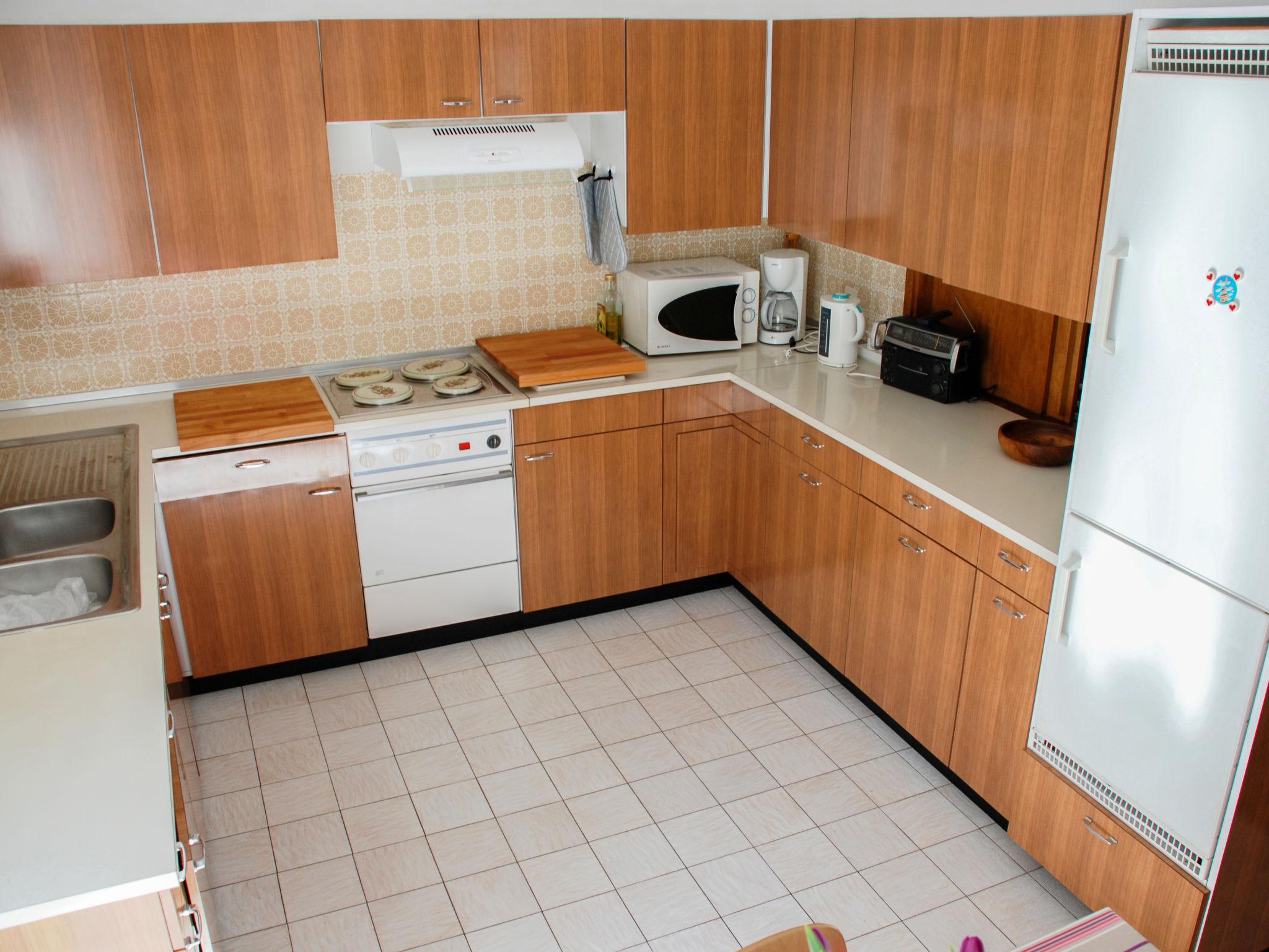 Foto 9 - Apartamento de 3 quartos em Gambarogno com jardim