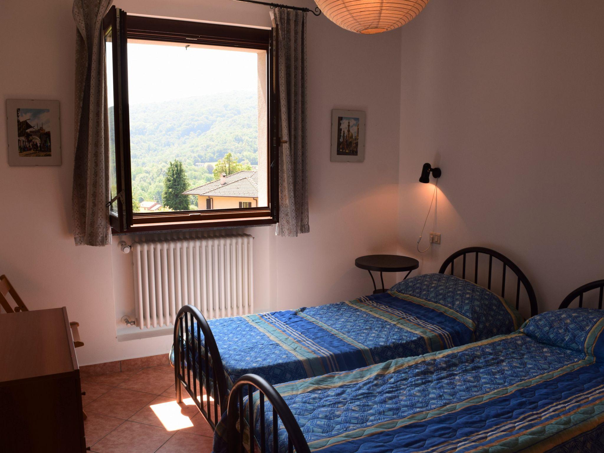 Photo 11 - 1 bedroom Apartment in Brezzo di Bedero with mountain view