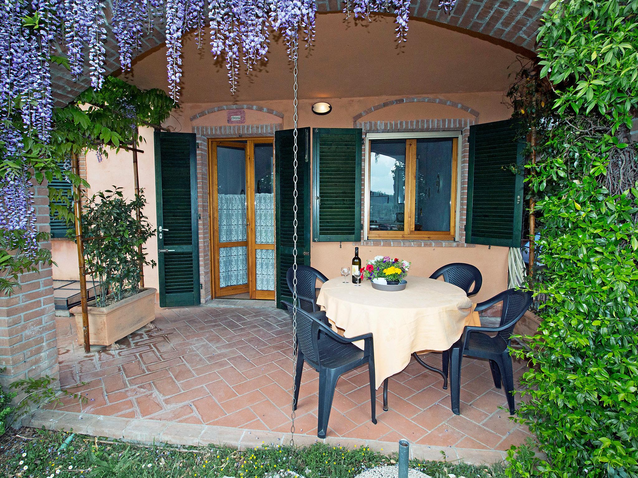 Foto 15 - Appartamento con 2 camere da letto a Montaione con piscina e giardino