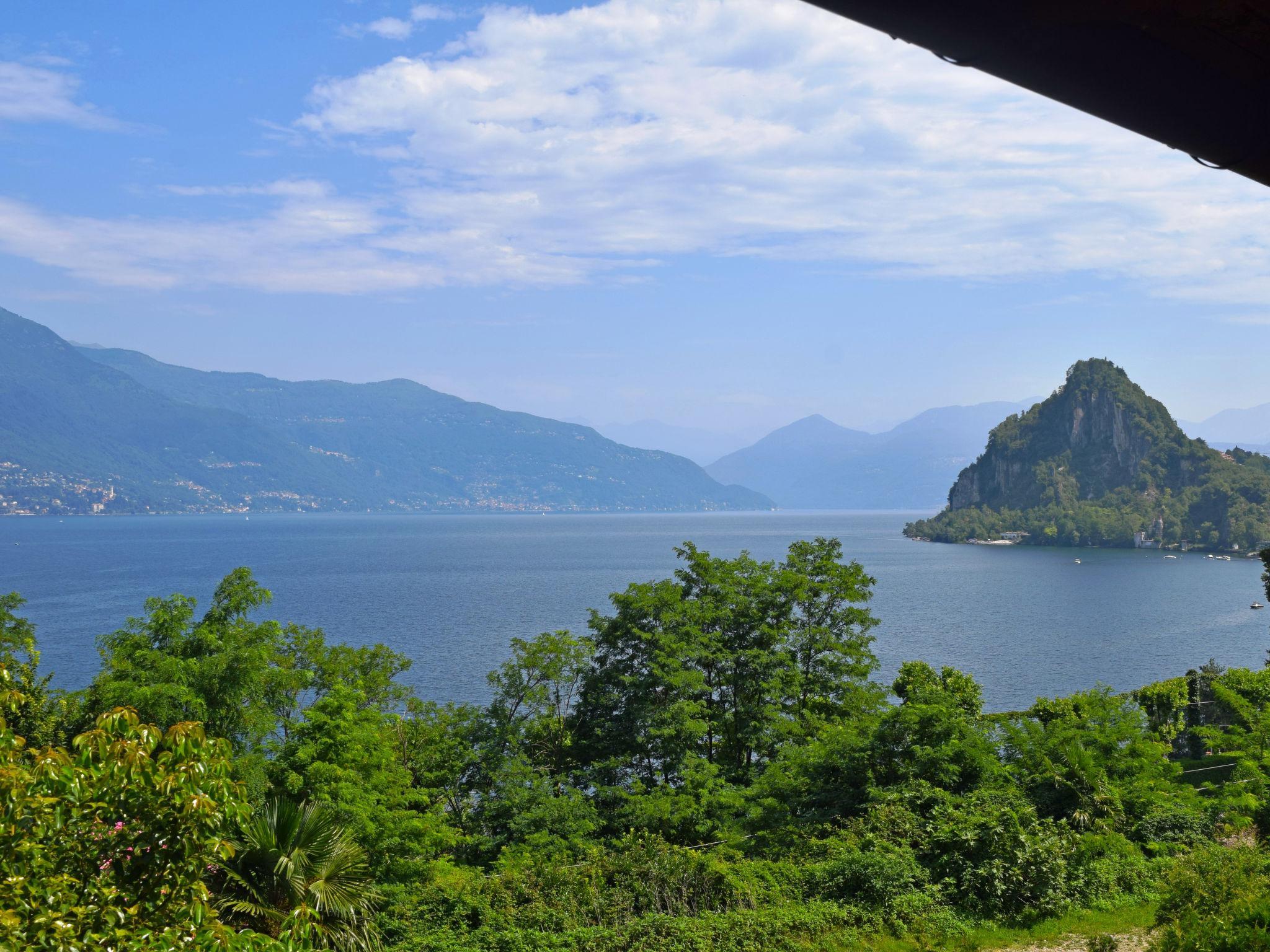 Foto 5 - Haus mit 3 Schlafzimmern in Castelveccana mit garten und blick auf die berge