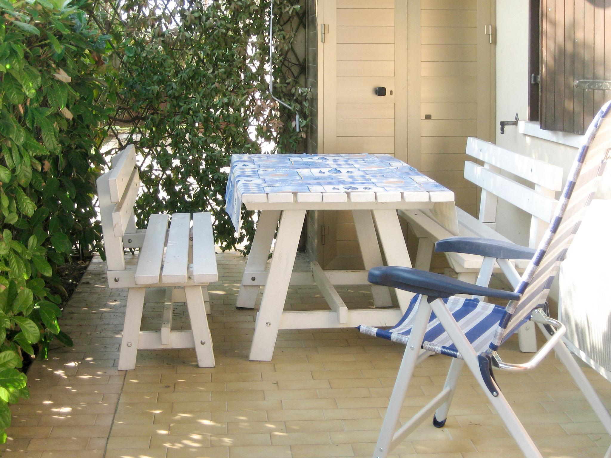 Foto 1 - Appartamento con 1 camera da letto a Lazise con piscina e giardino