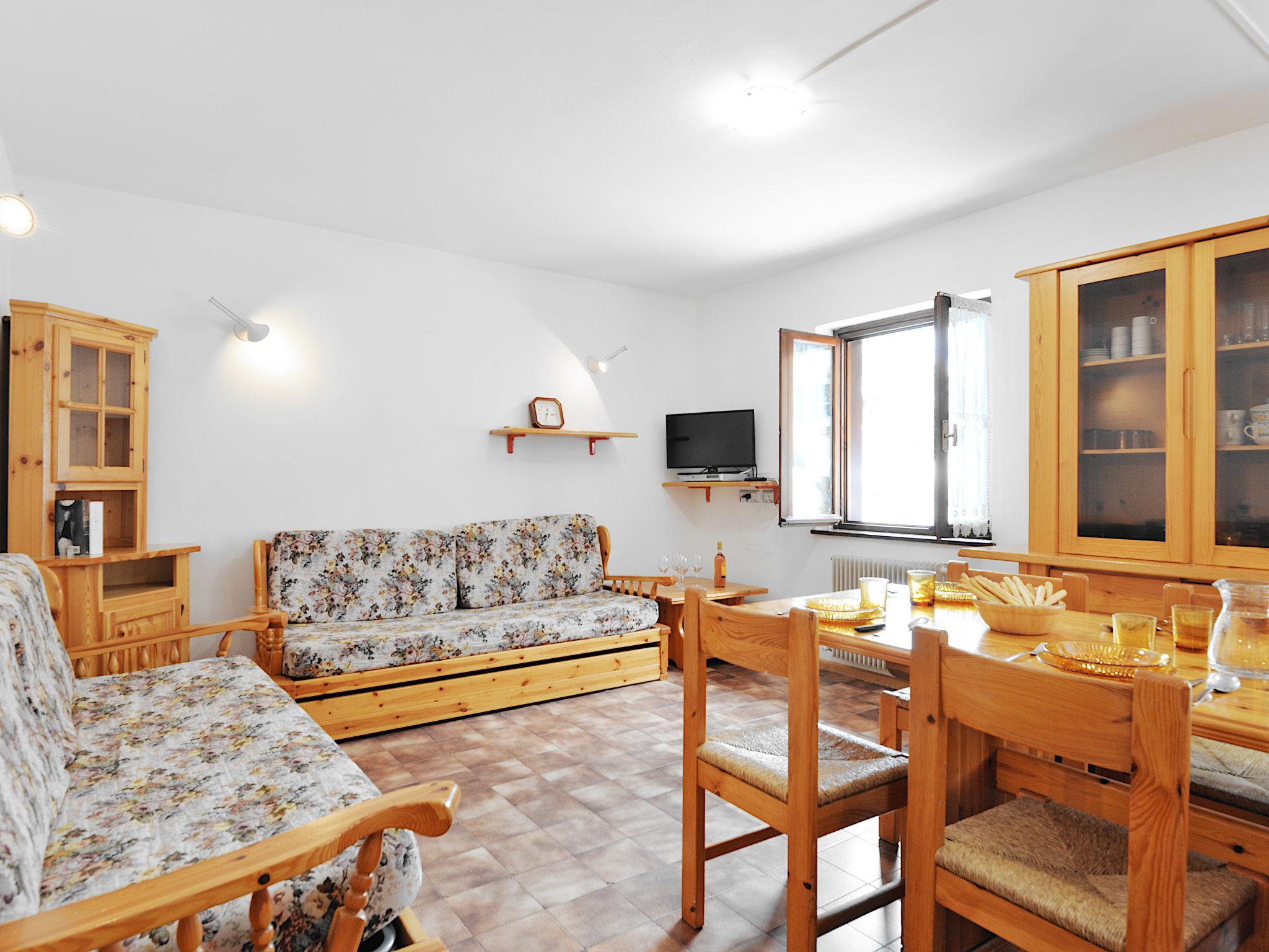 Photo 3 - 3 bedroom Apartment in Canazei with mountain view