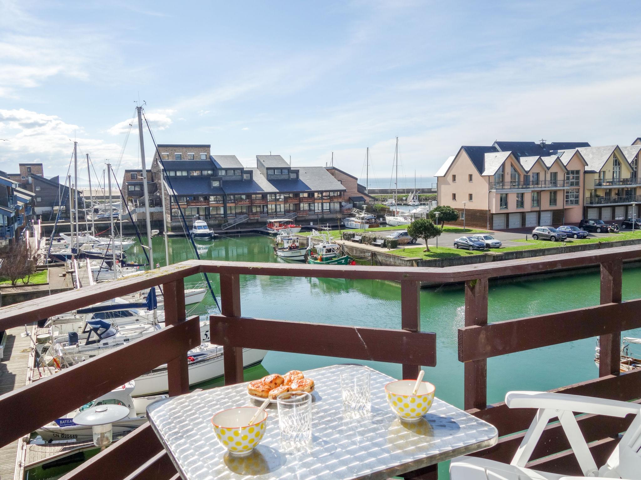 Foto 1 - Apartamento de 2 habitaciones en Deauville con vistas al mar