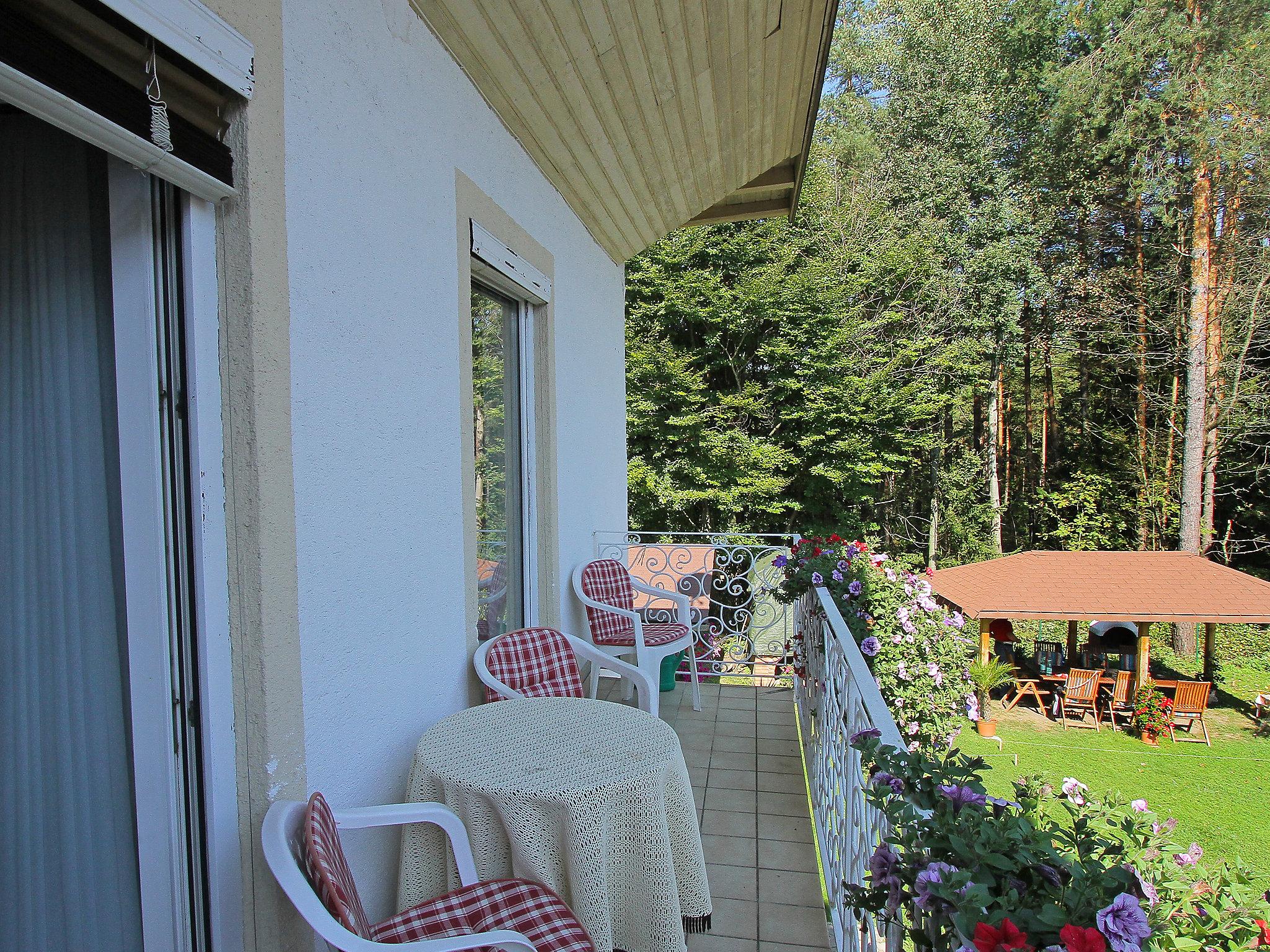 Photo 2 - Appartement de 2 chambres à Velden am Wörther See avec jardin