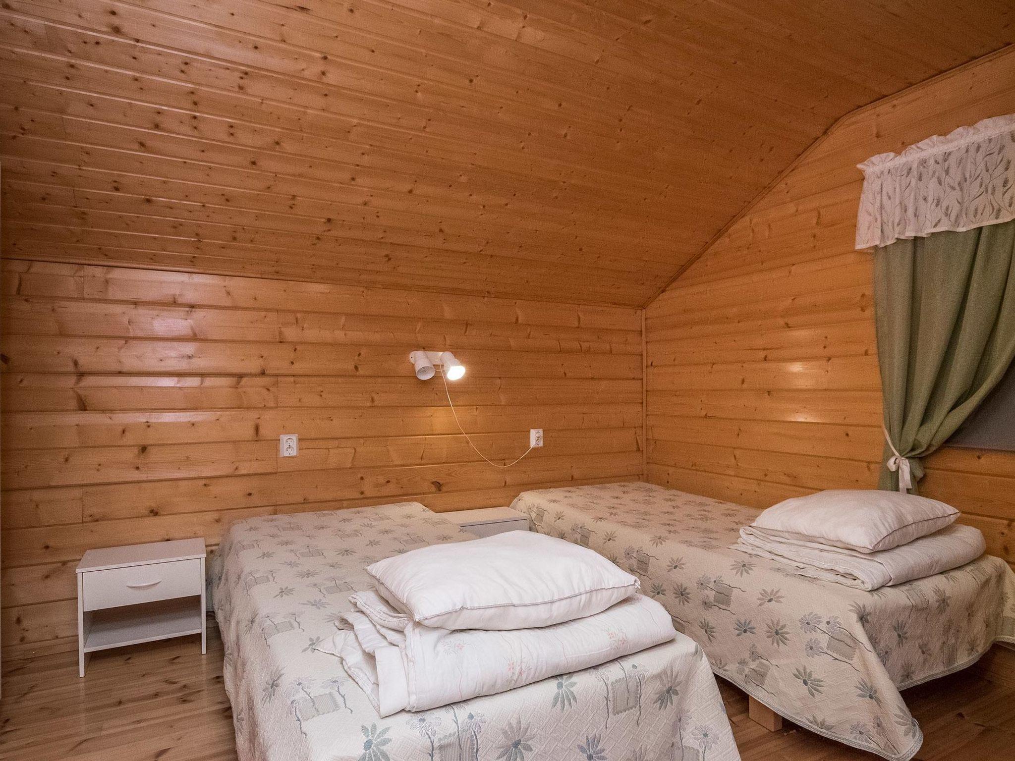 Foto 13 - Casa de 3 habitaciones en Kaavi con sauna