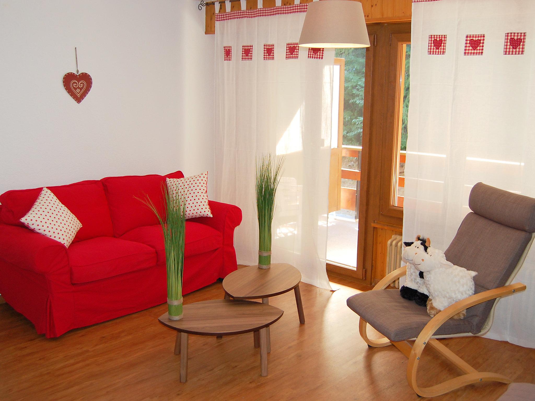 Photo 2 - 1 bedroom Apartment in Nendaz with swimming pool