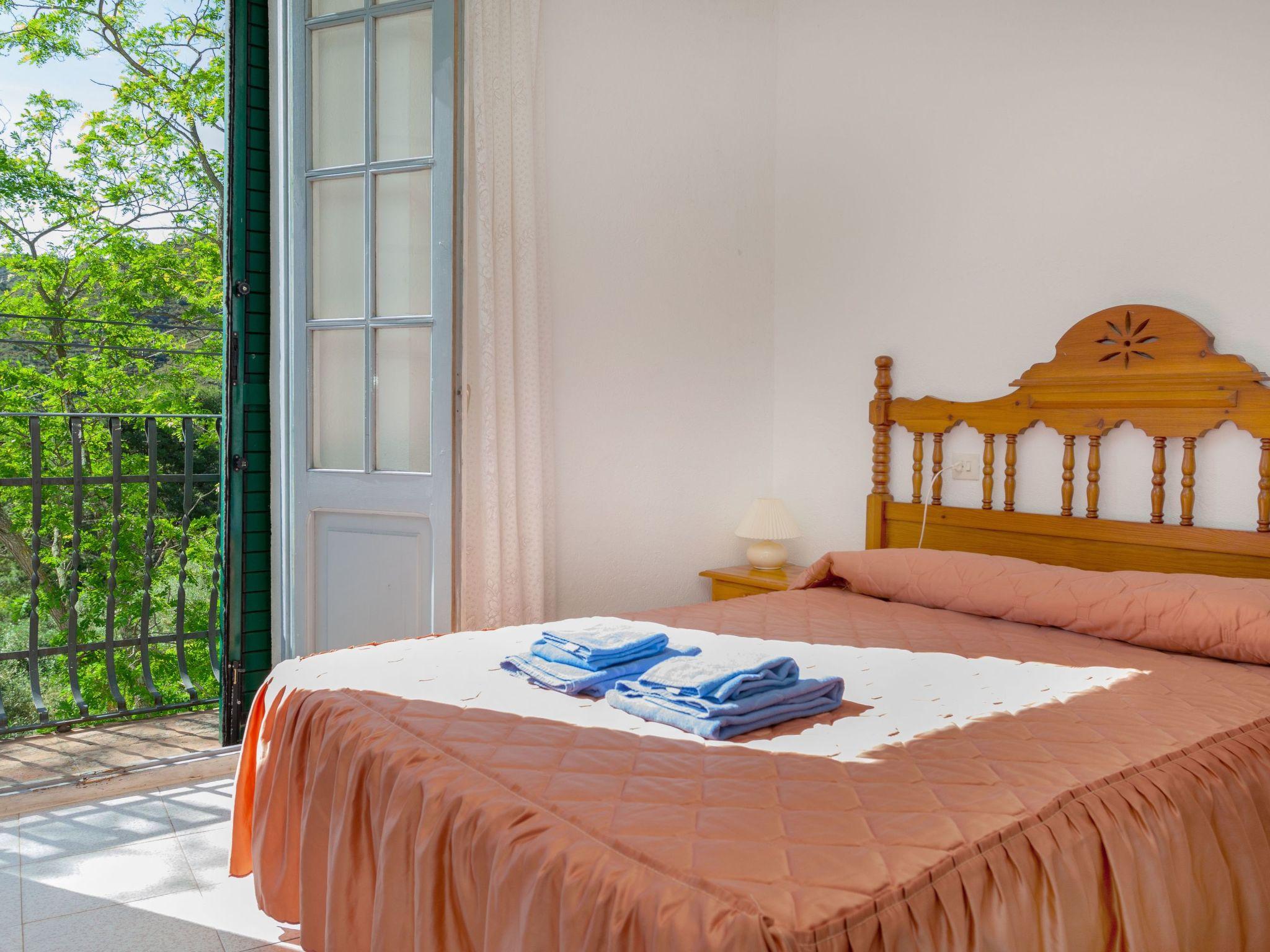 Photo 4 - Appartement de 2 chambres à El Port de la Selva avec jardin et vues à la mer