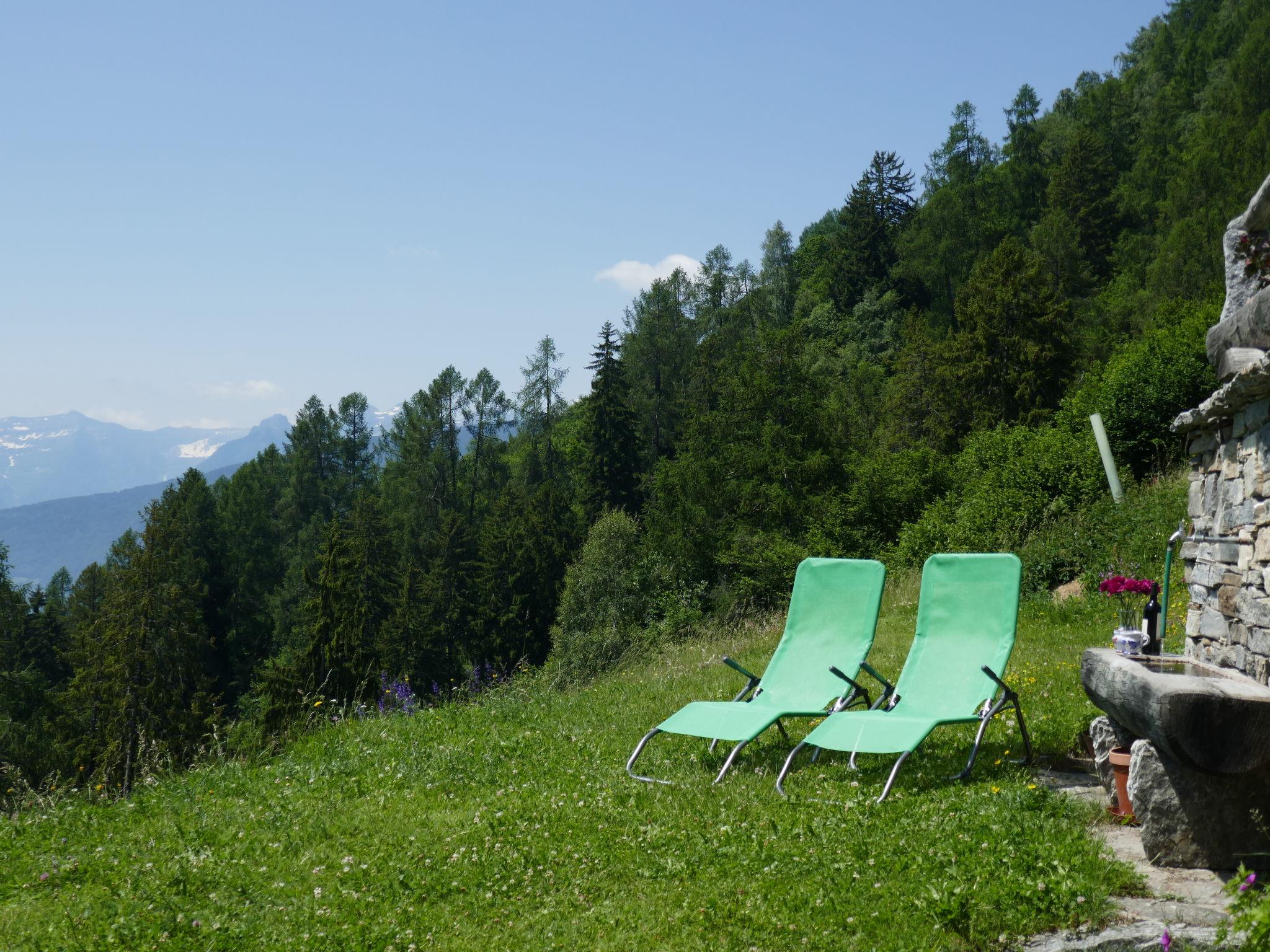 Photo 18 - Maison en Serravalle avec jardin et vues sur la montagne