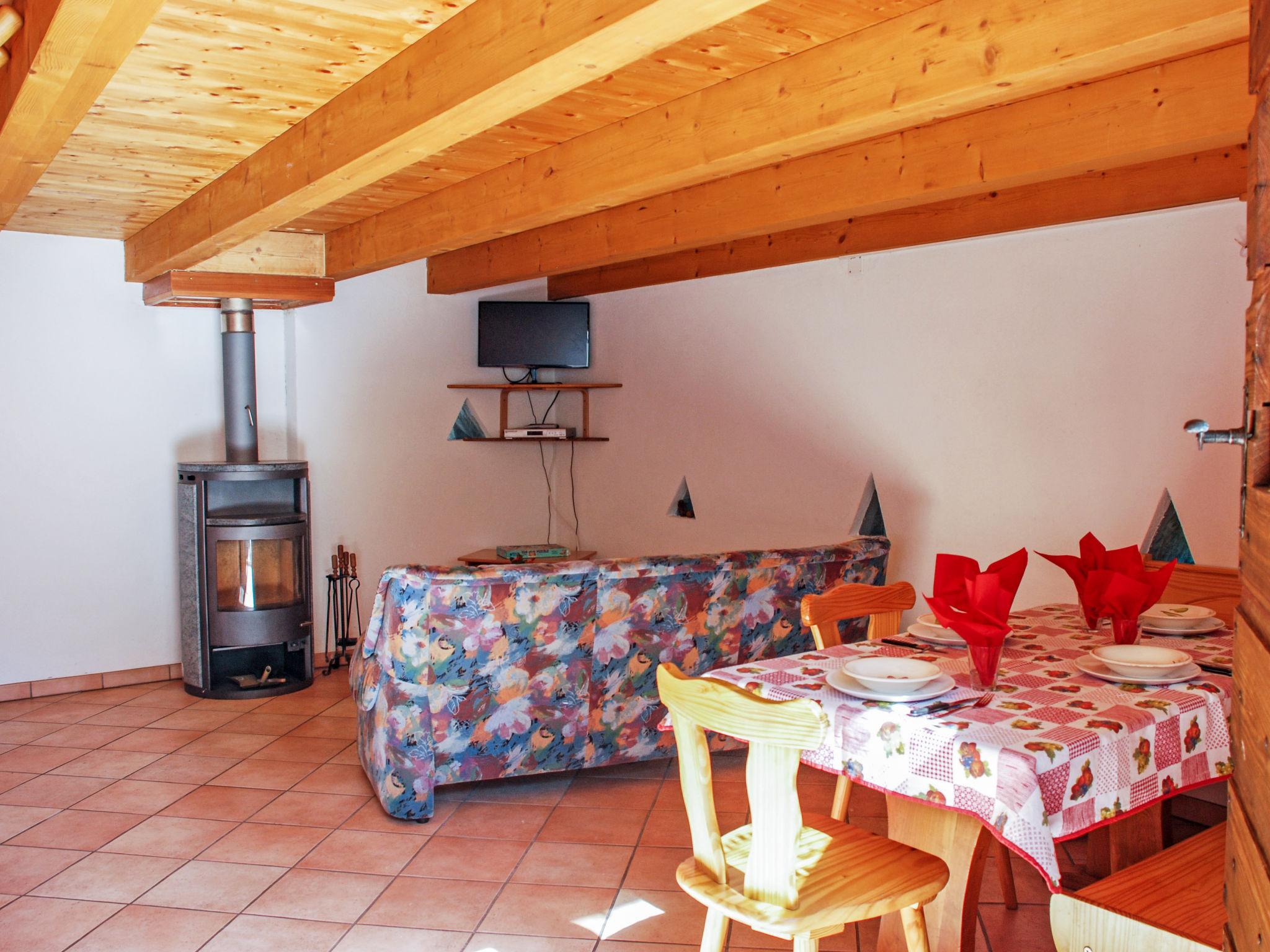 Photo 10 - House in Serravalle with garden and mountain view