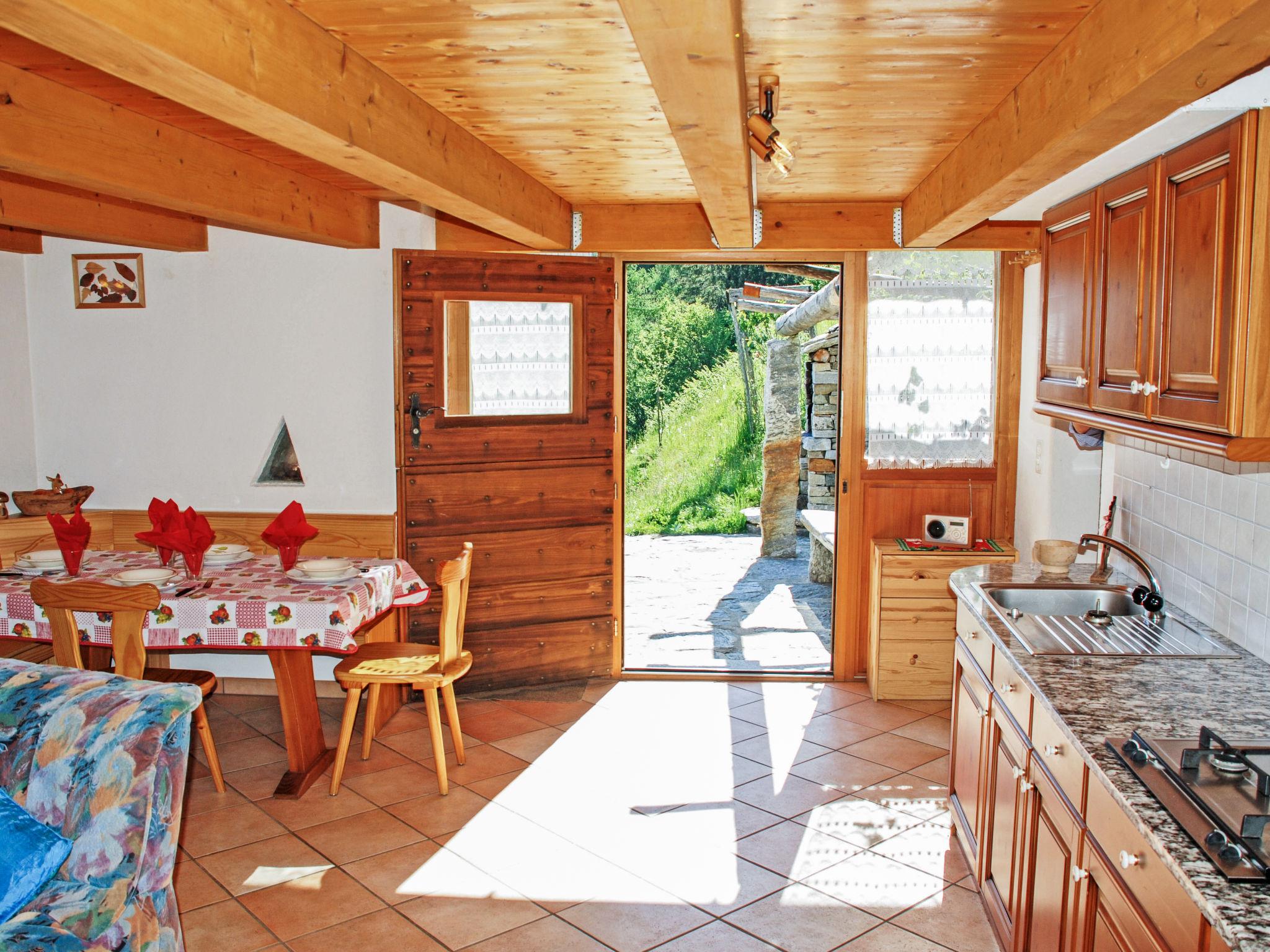 Foto 3 - Casa em Serravalle com jardim e vista para a montanha