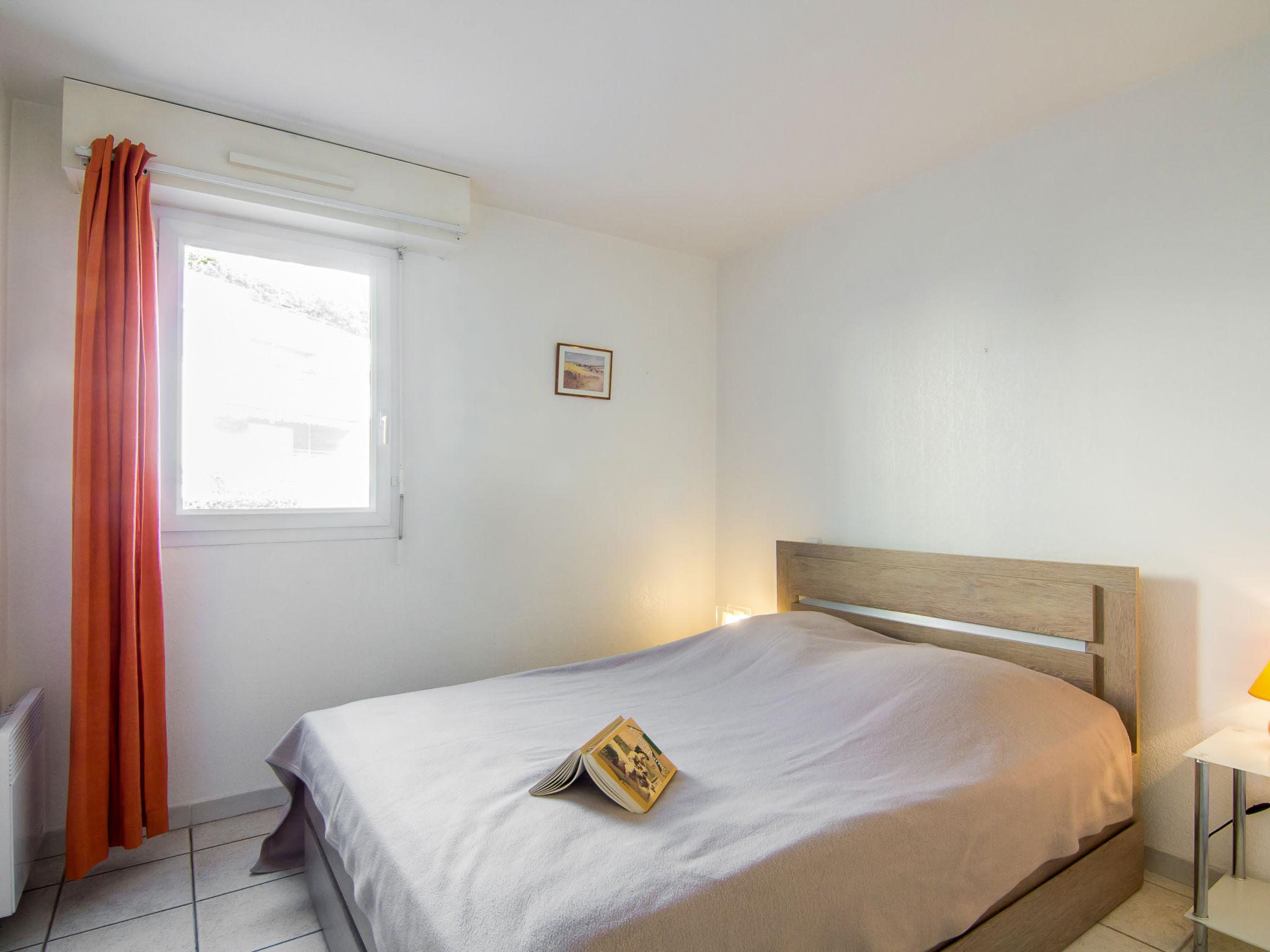 Photo 11 - Appartement de 2 chambres à Saint-Raphaël avec terrasse et vues à la mer
