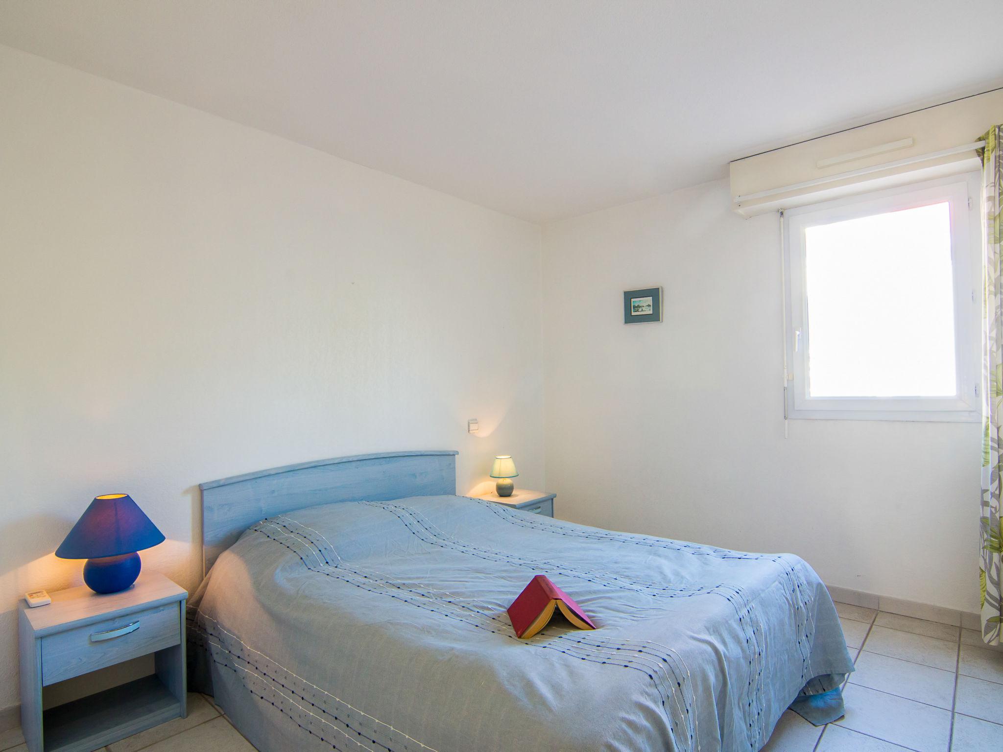 Photo 10 - Appartement de 2 chambres à Saint-Raphaël avec terrasse et vues à la mer