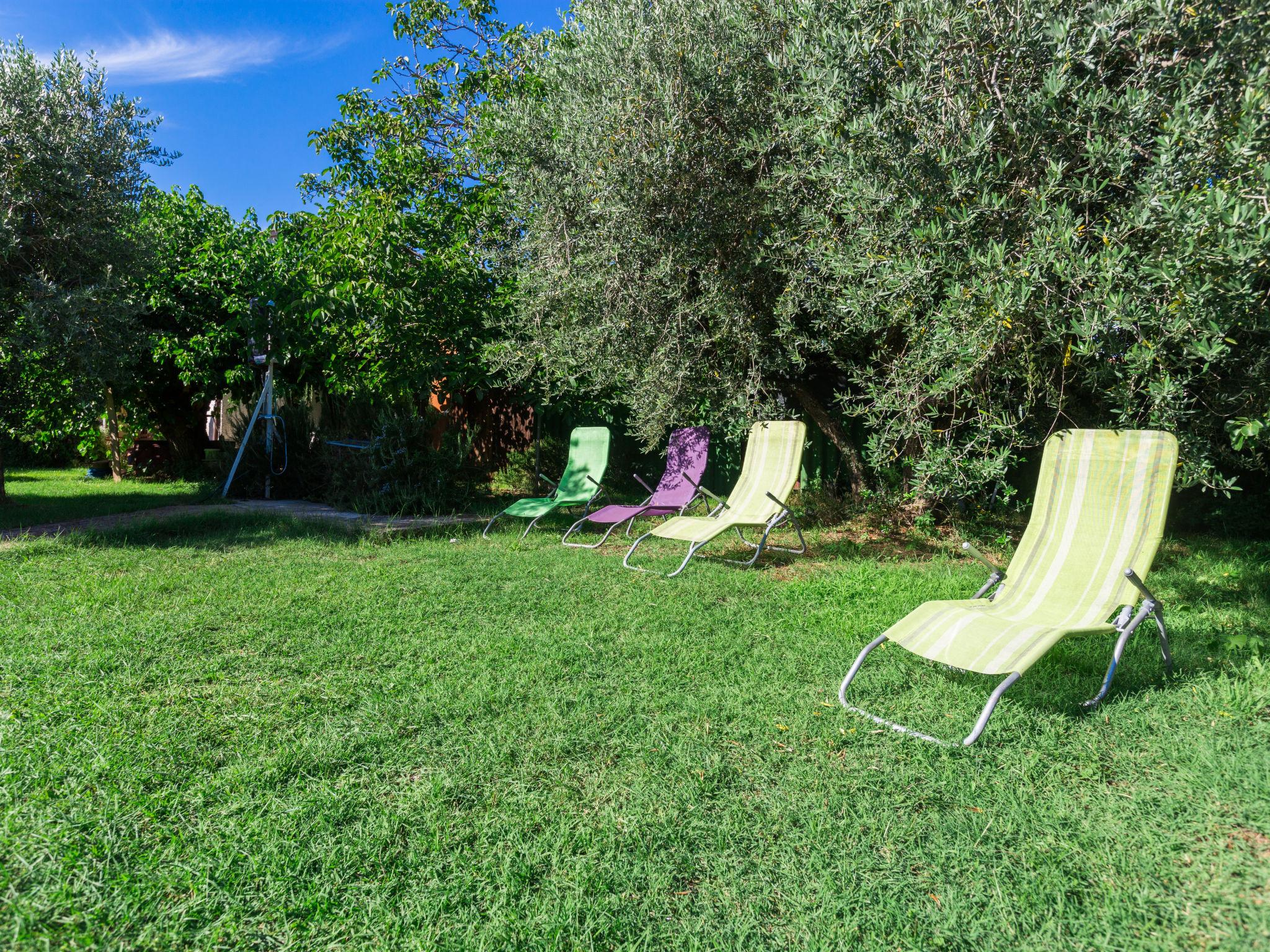 Photo 24 - Appartement de 3 chambres à Umag avec piscine et jardin