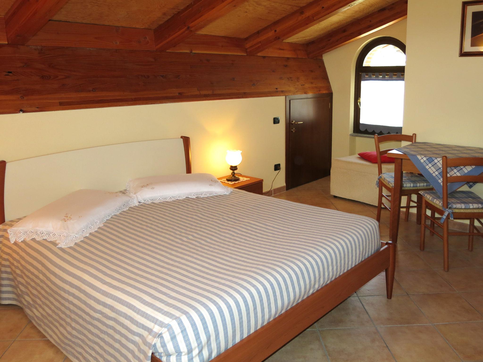 Photo 9 - 2 bedroom House in Barolo with private pool and garden