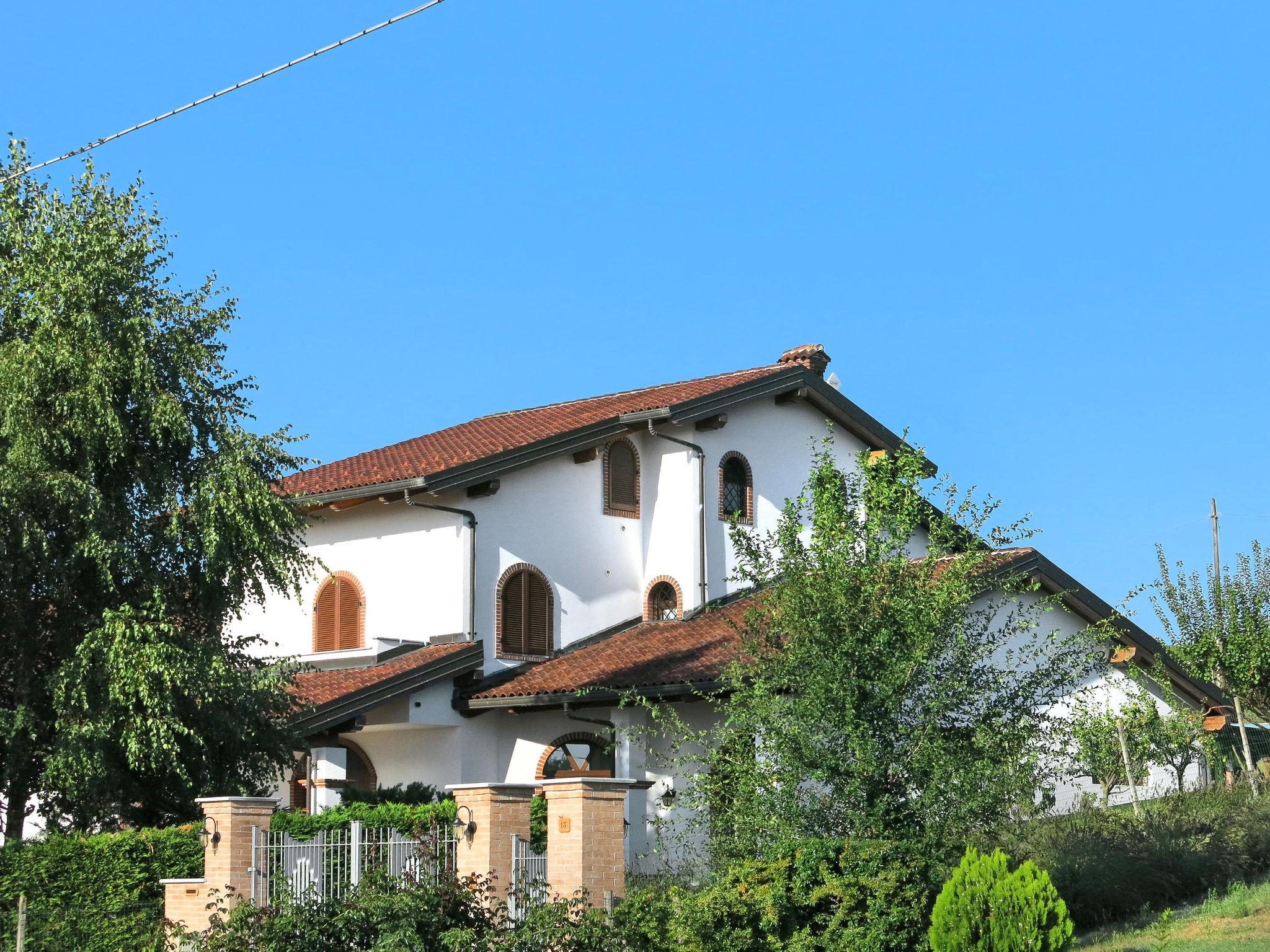 Foto 15 - Casa de 2 quartos em Barolo com piscina privada e jardim