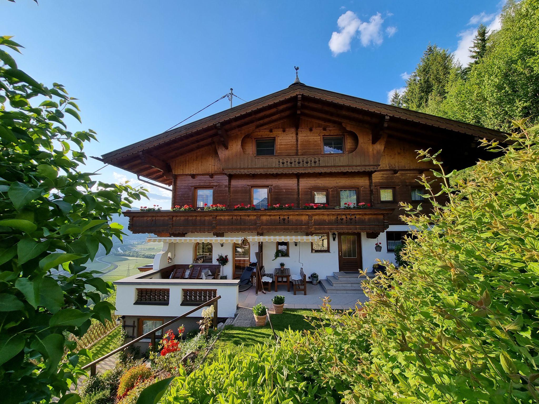 Foto 1 - Casa de 2 quartos em Aschau im Zillertal com piscina e vista para a montanha