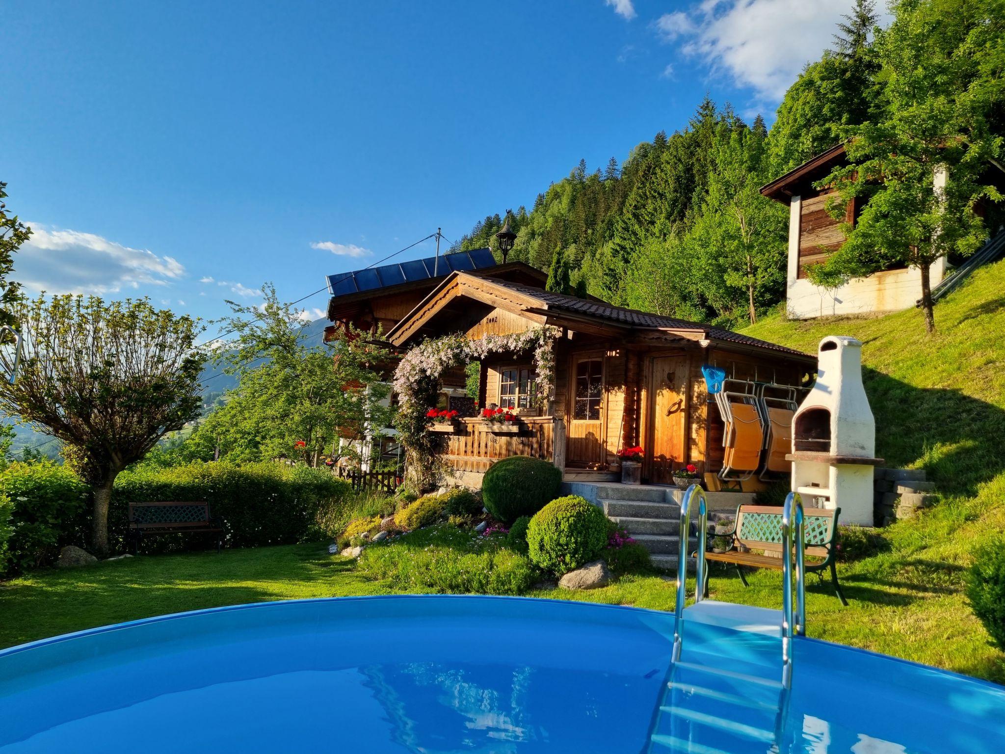 Foto 2 - Casa de 2 habitaciones en Aschau im Zillertal con piscina y jardín