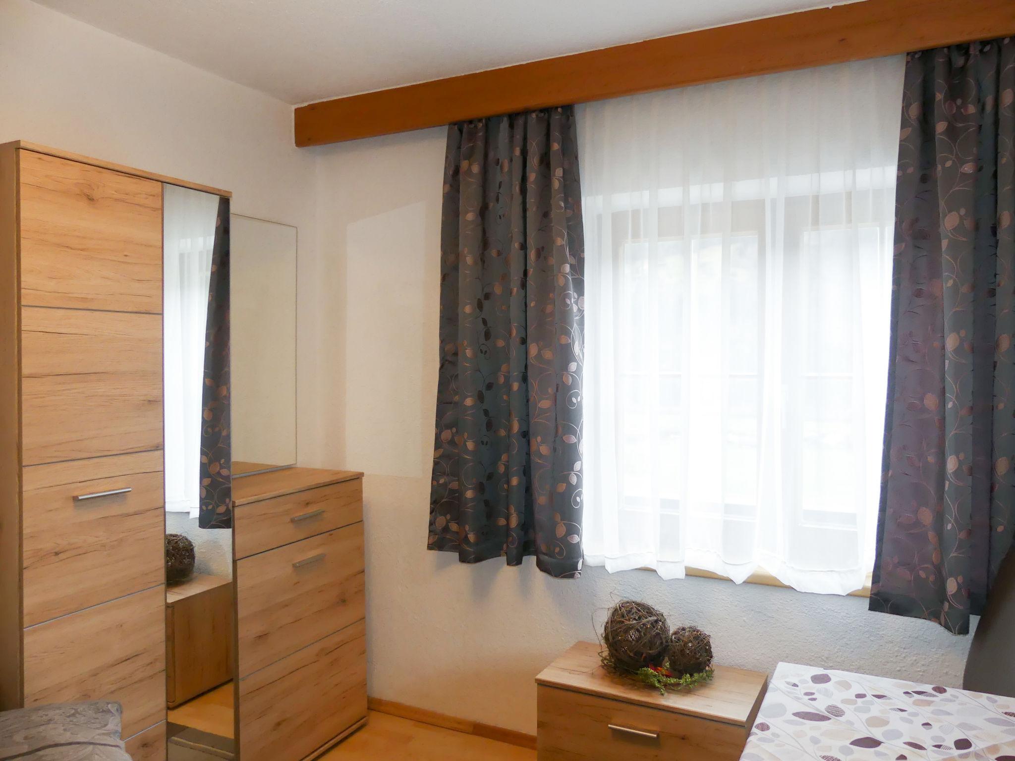 Photo 12 - Appartement de 2 chambres à Aschau im Zillertal avec terrasse et vues sur la montagne