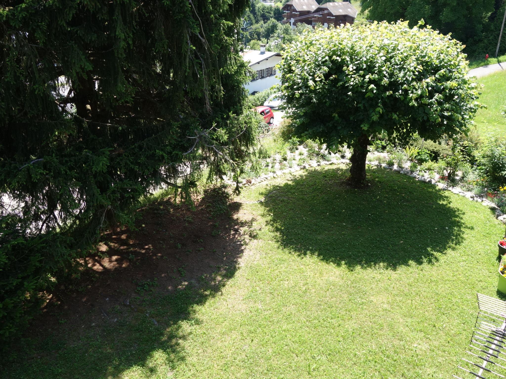 Foto 17 - Appartamento con 2 camere da letto a Saint-Gervais-les-Bains con giardino e vista sulle montagne