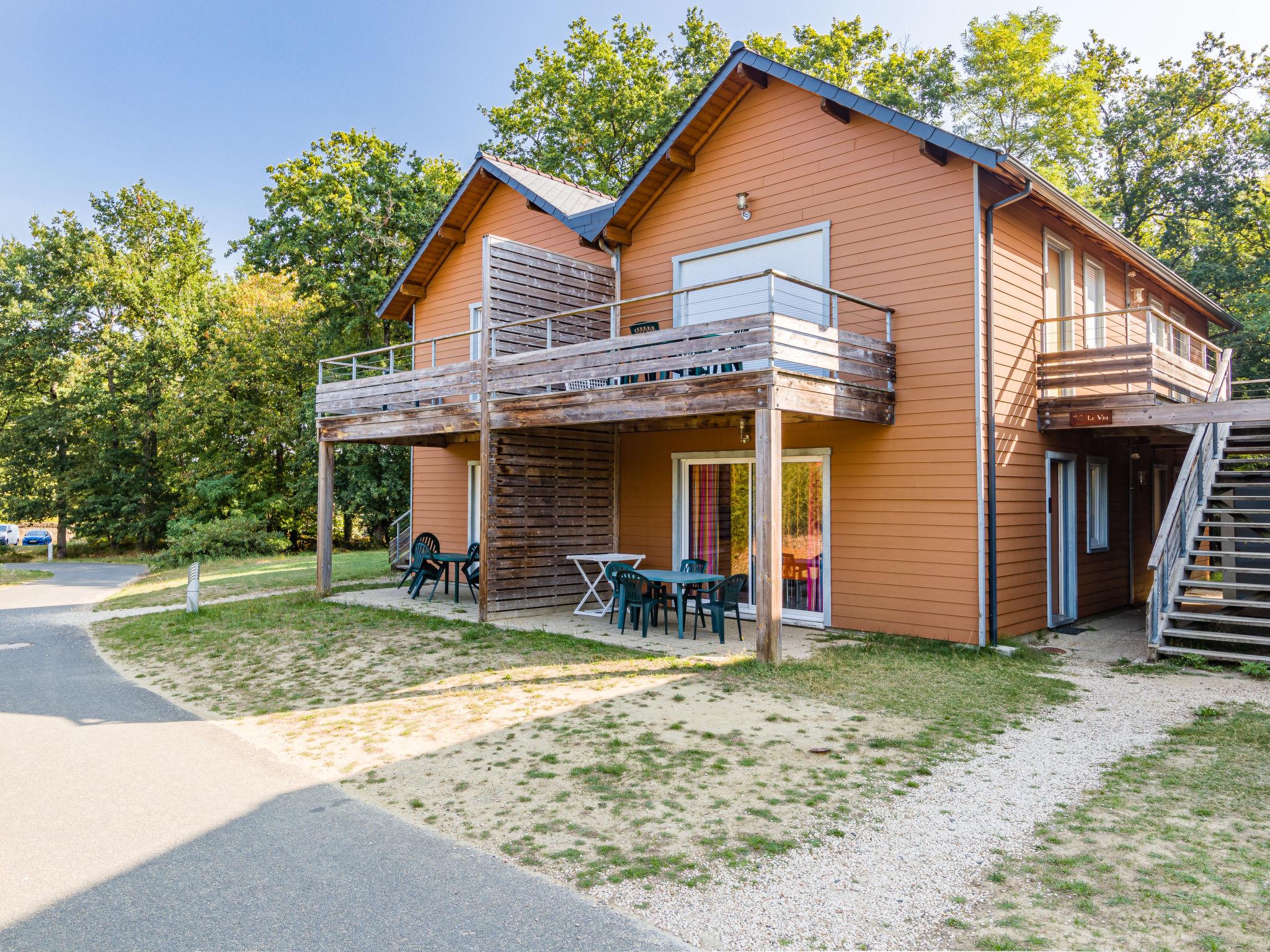 Foto 2 - Apartamento de 1 quarto em Chaveignes com piscina e terraço