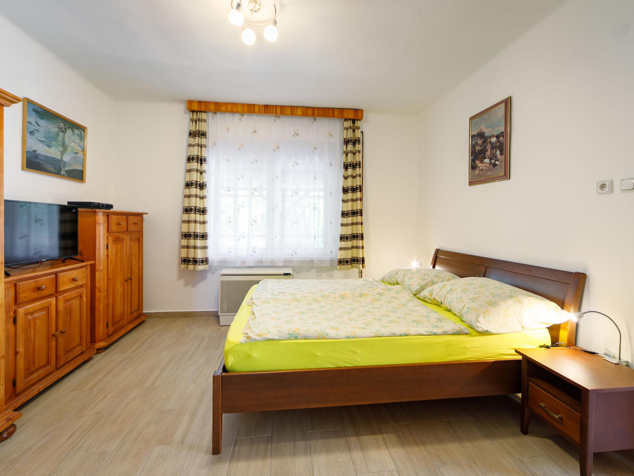 Foto 6 - Haus mit 1 Schlafzimmer in Zamárdi mit garten und terrasse