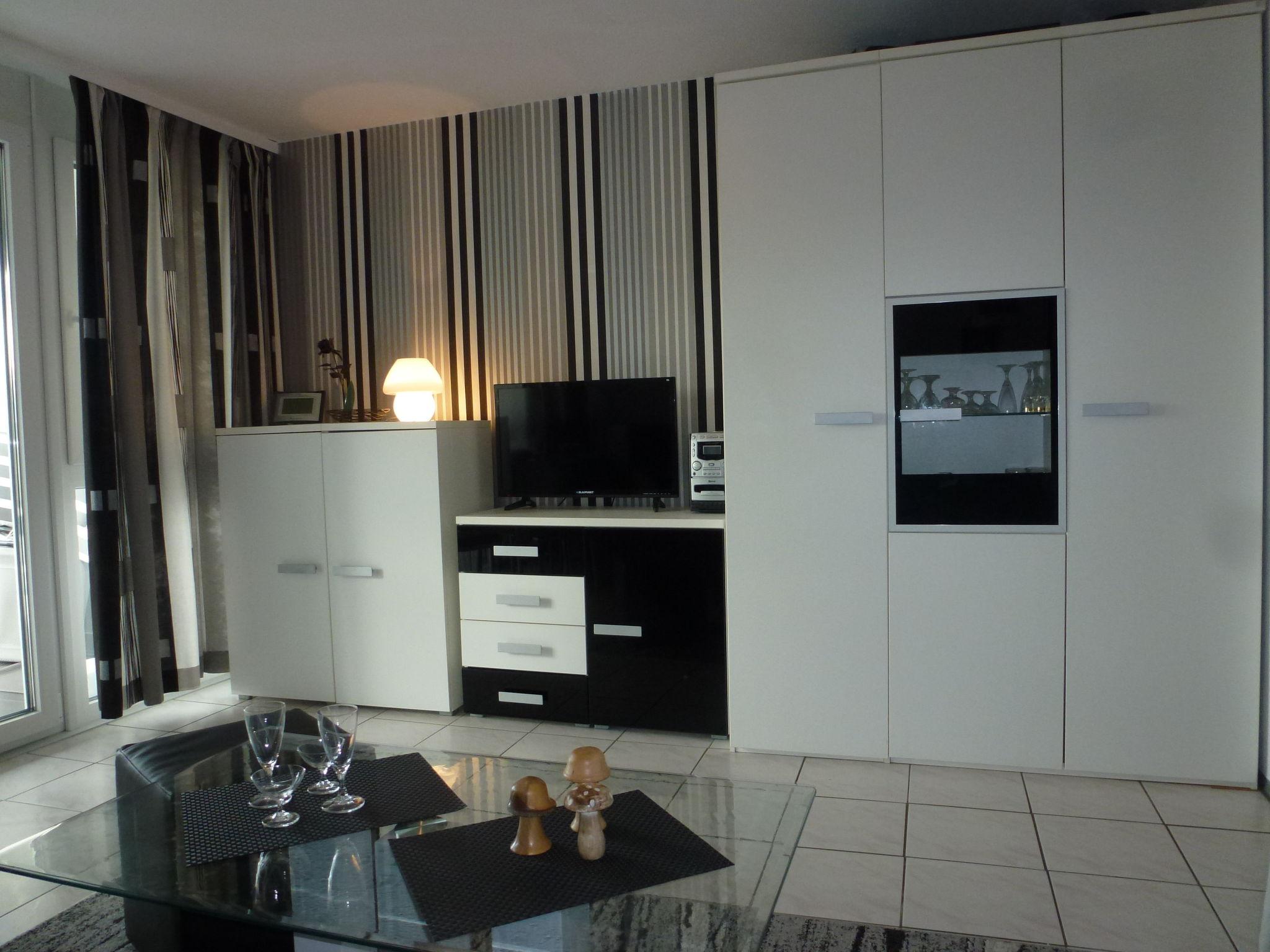 Foto 4 - Apartamento de 1 habitación en Löffingen con piscina y sauna