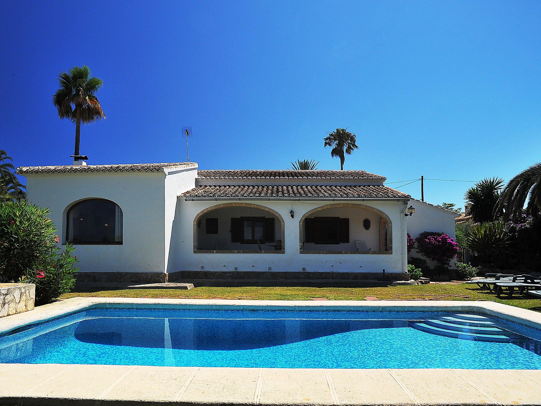 Foto 16 - Casa con 3 camere da letto a Jávea con piscina privata e giardino