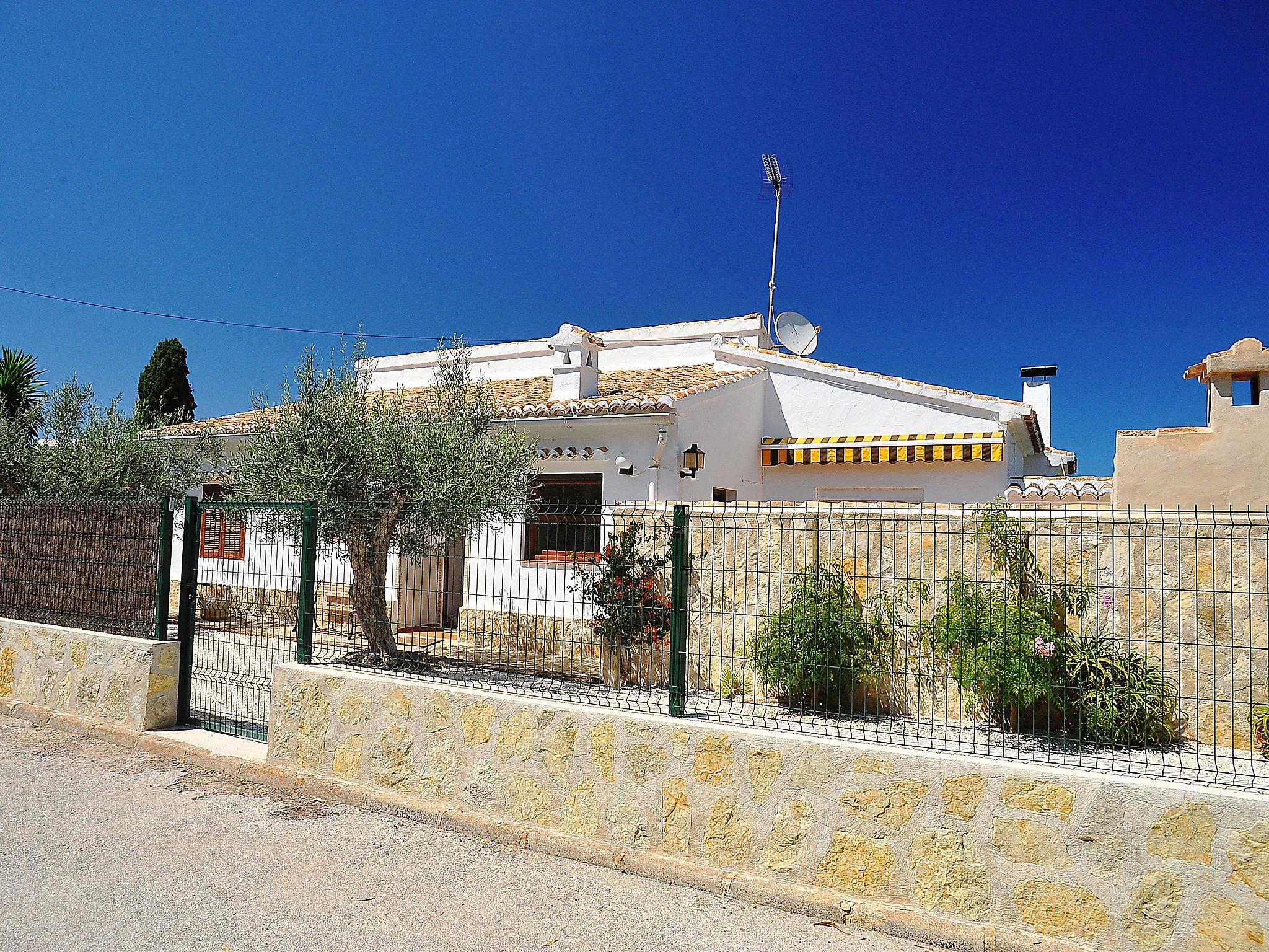 Foto 21 - Casa con 3 camere da letto a Jávea con piscina privata e giardino