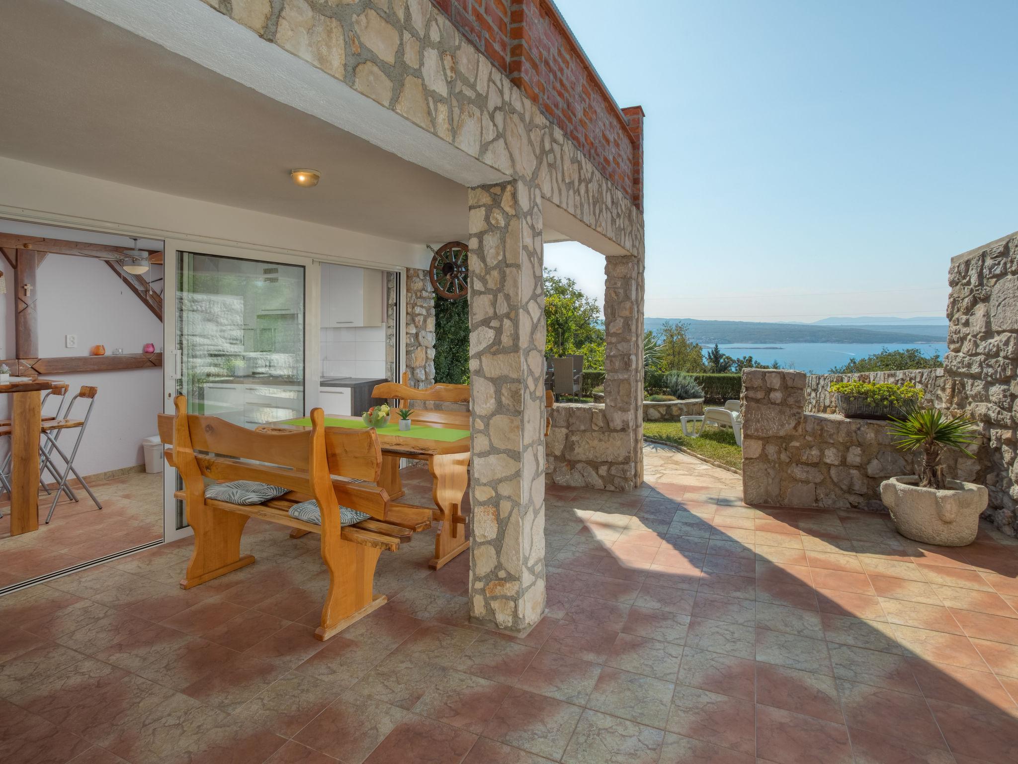 Photo 5 - Maison de 2 chambres à Crikvenica avec terrasse et vues à la mer
