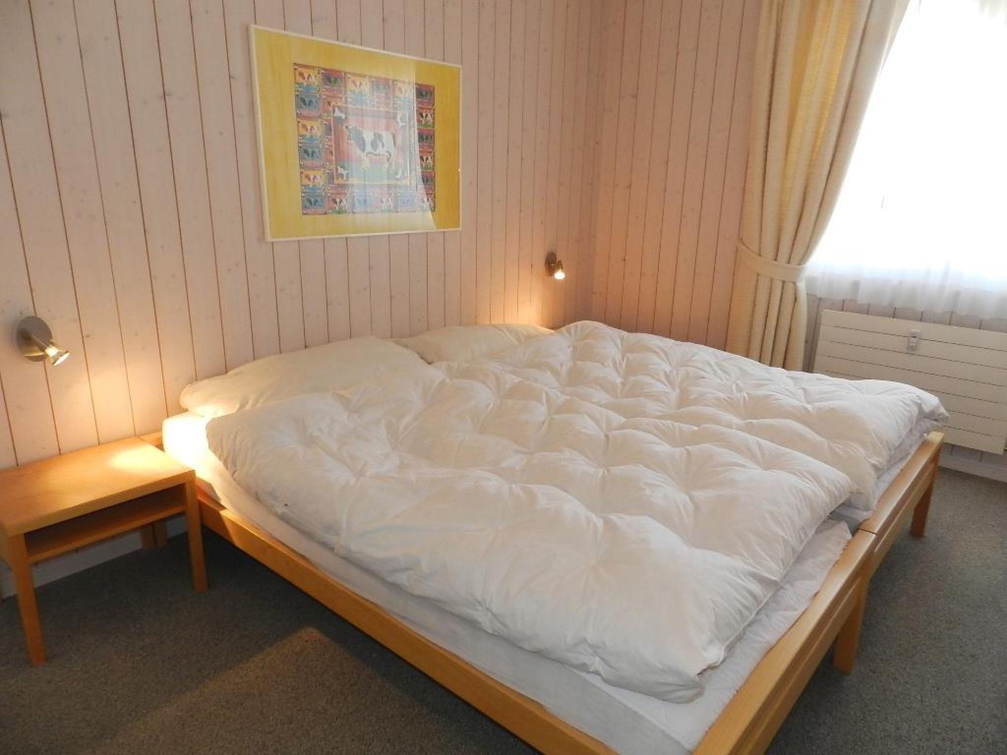 Foto 14 - Apartment mit 2 Schlafzimmern in Saanen mit garten