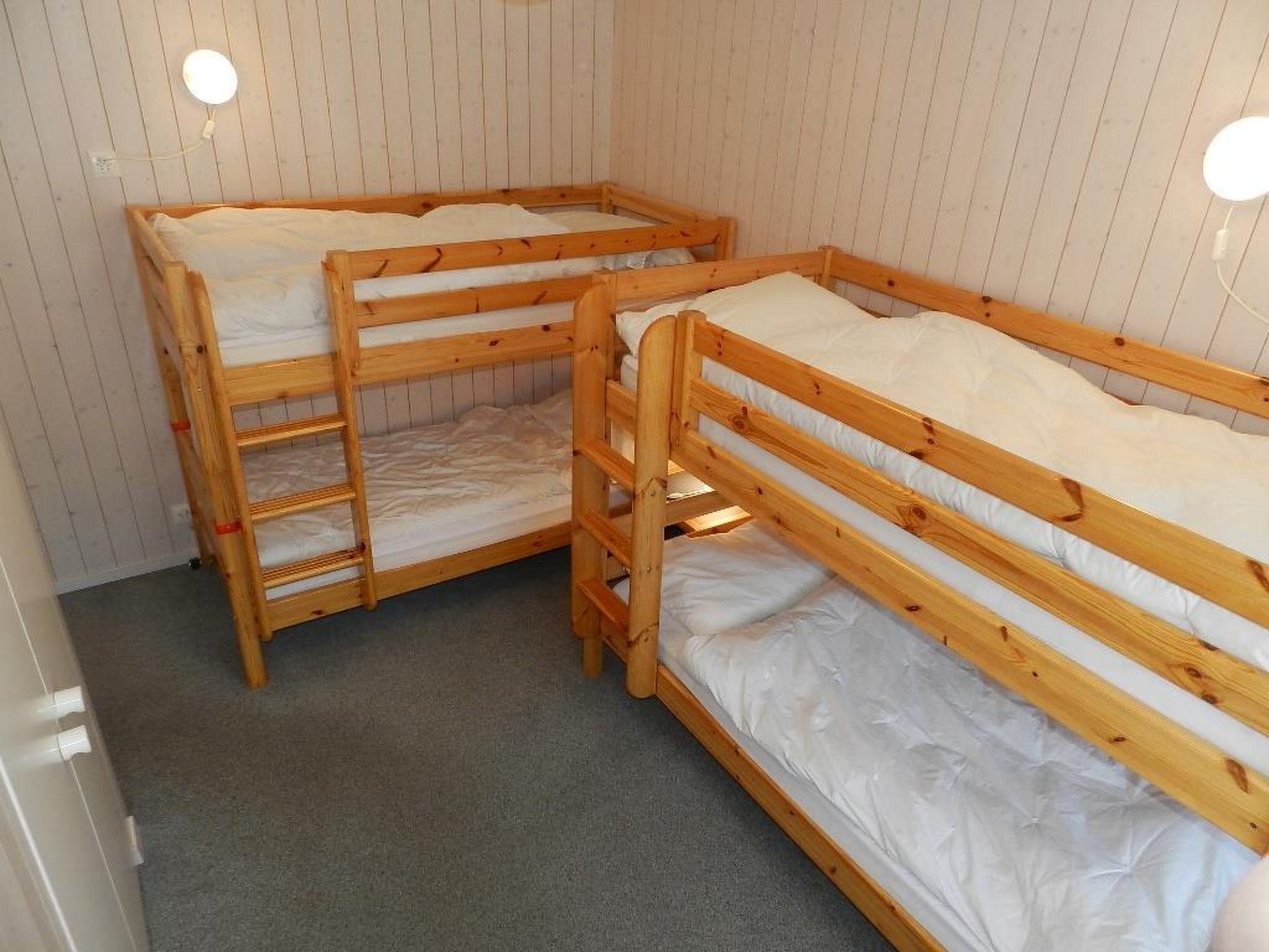 Foto 16 - Appartamento con 2 camere da letto a Saanen con giardino