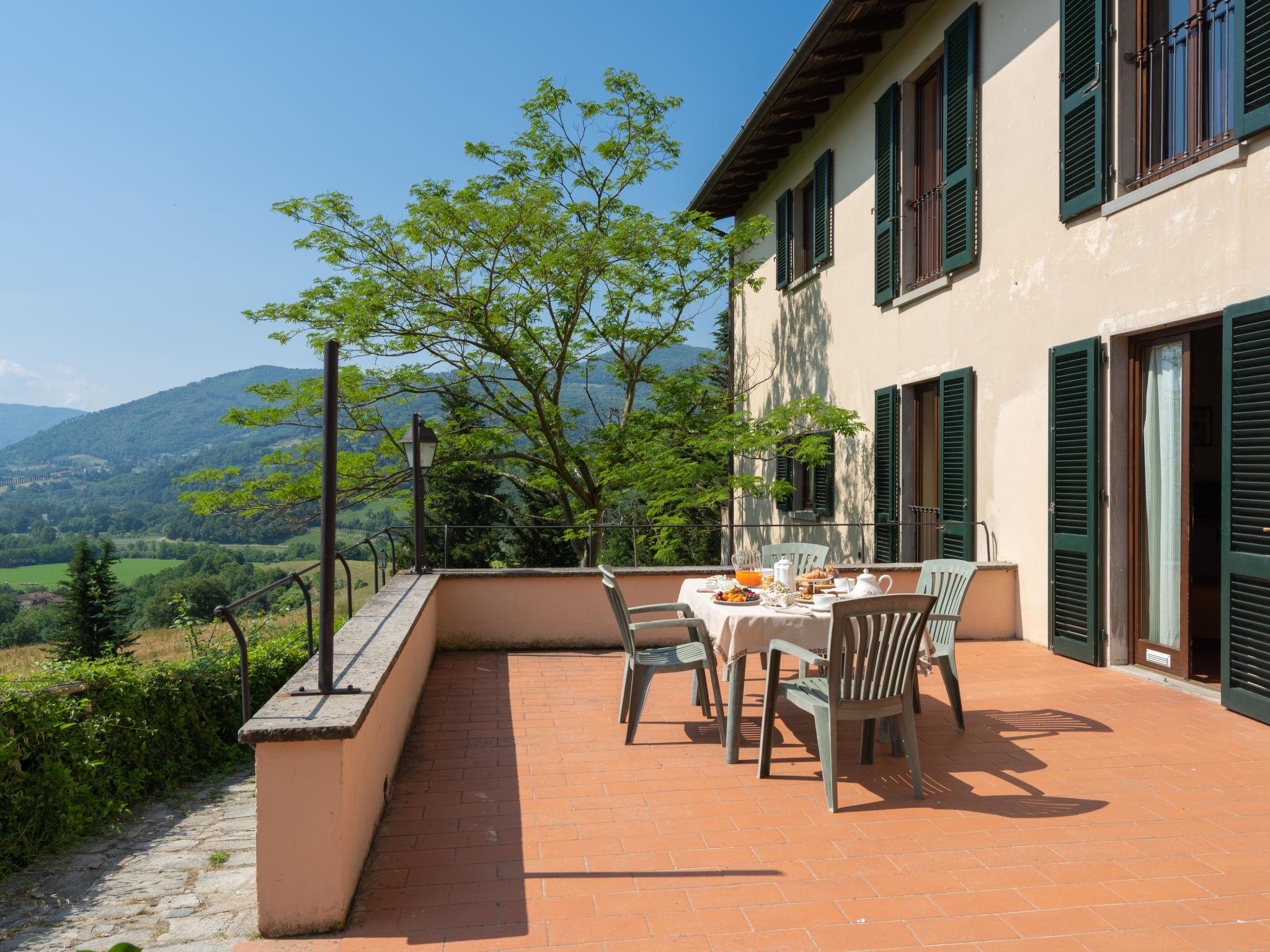 Photo 13 - Maison de 2 chambres à Dicomano avec piscine et jardin