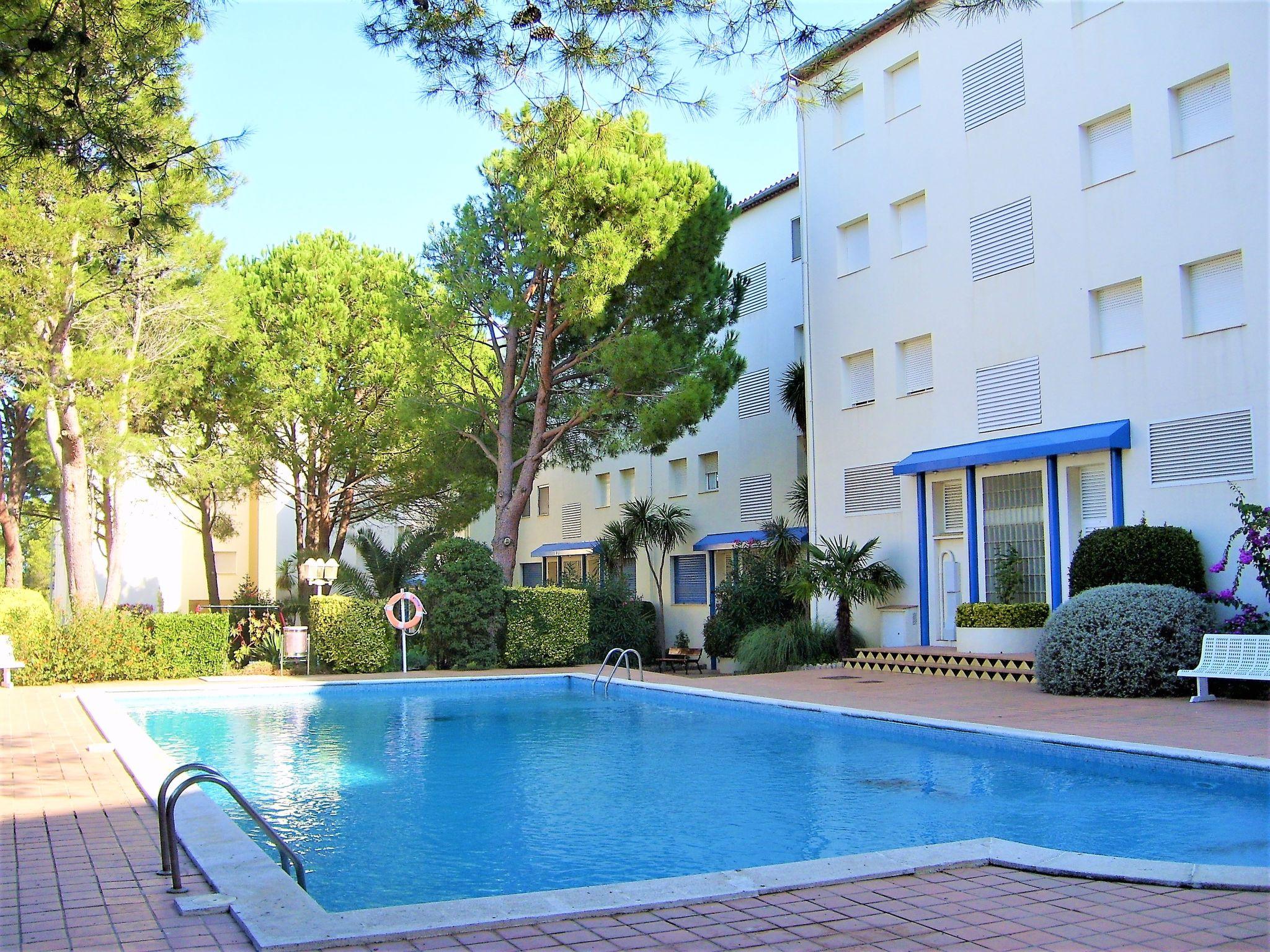 Photo 15 - Appartement de 2 chambres à l'Escala avec piscine et jardin