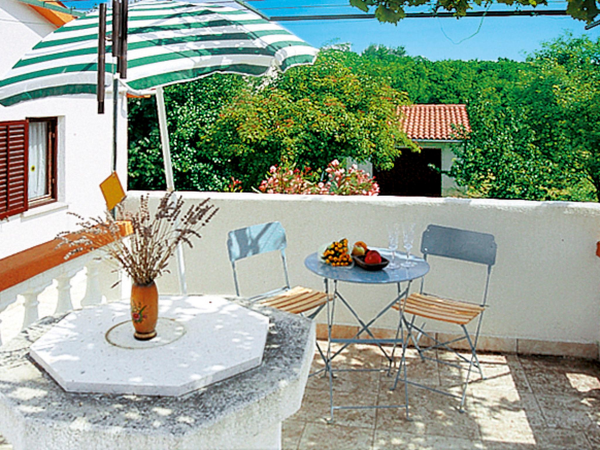 Photo 5 - Maison de 2 chambres à Labin avec jardin et terrasse