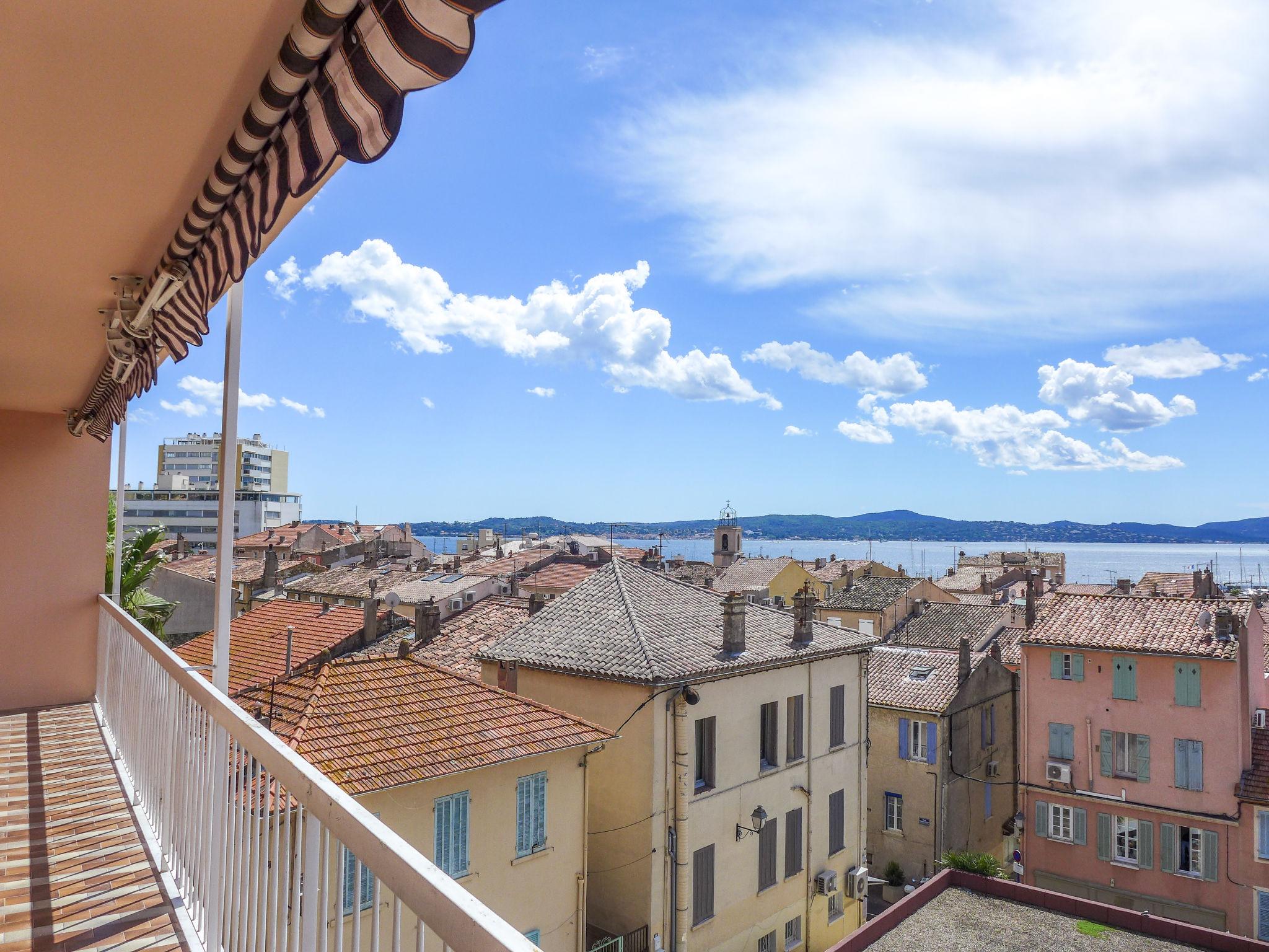 Foto 1 - Apartamento de 2 habitaciones en Sainte-Maxime con terraza y vistas al mar