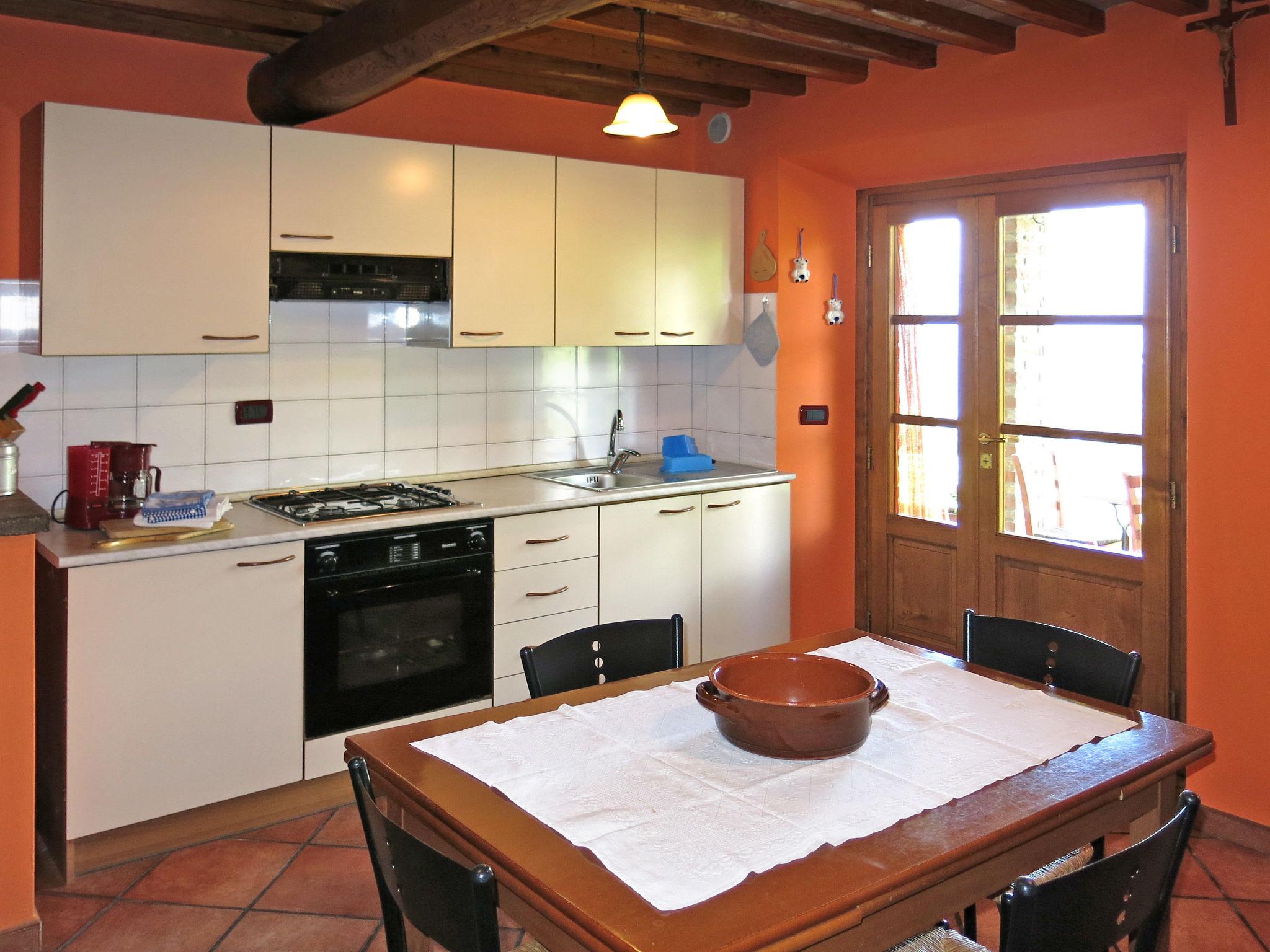 Photo 9 - Maison de 1 chambre à Bagni di Lucca avec piscine et jardin