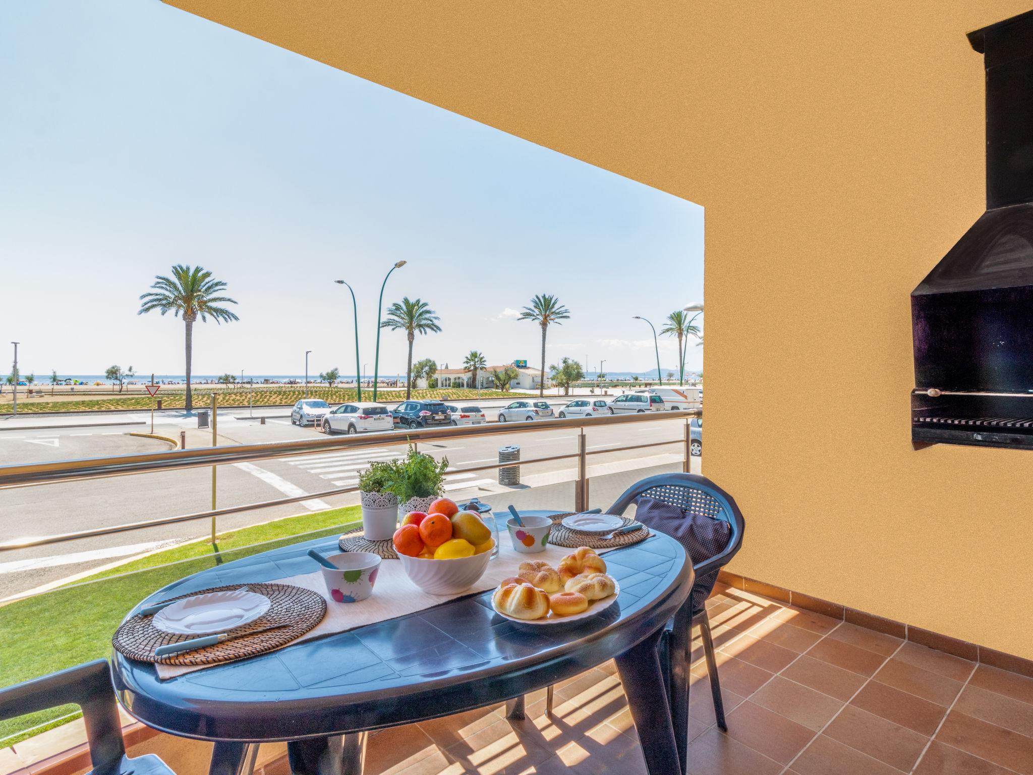 Photo 19 - Appartement de 2 chambres à Castelló d'Empúries avec terrasse et vues à la mer