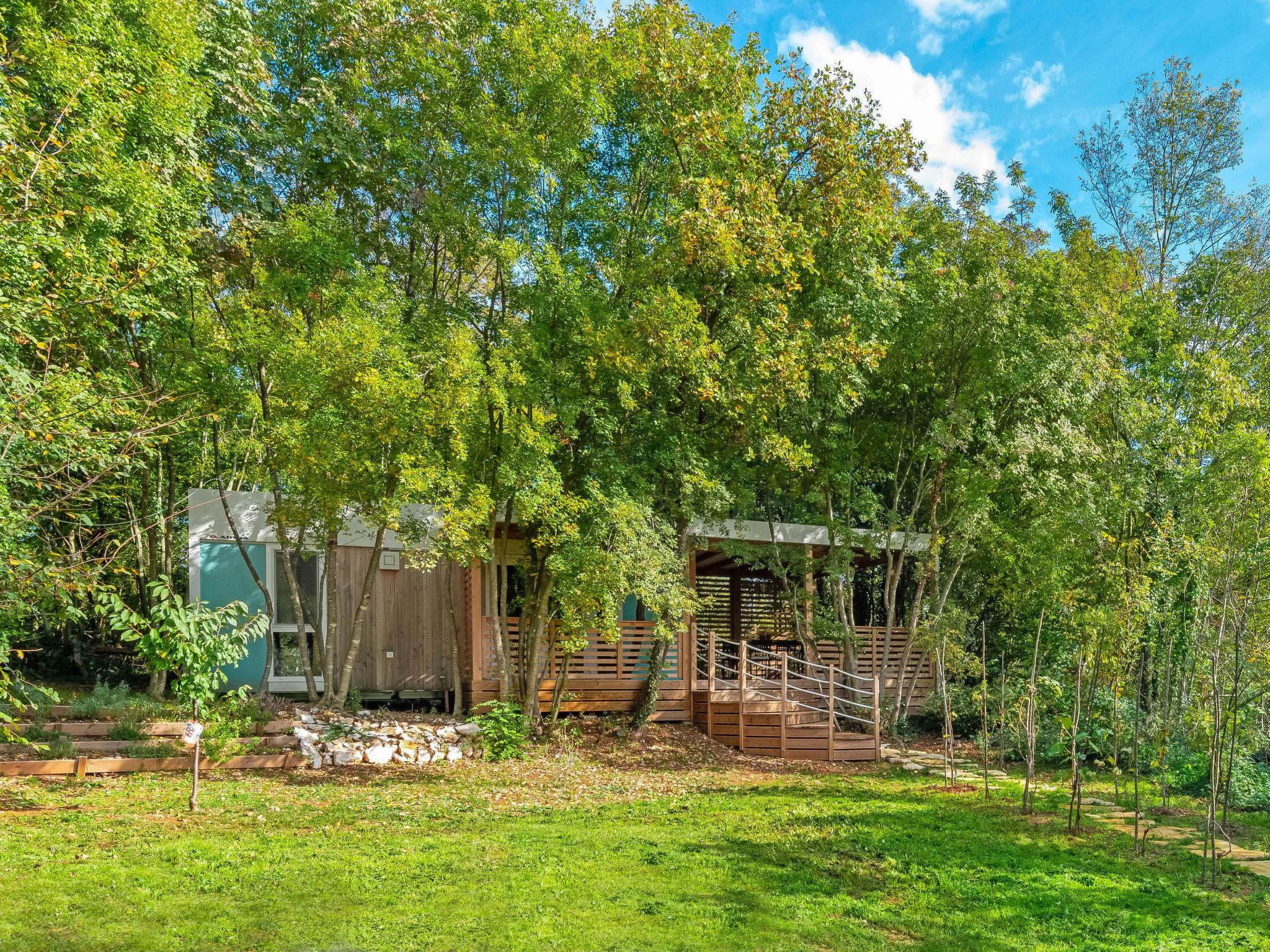 Photo 5 - Maison de 2 chambres à Barban avec jardin et terrasse