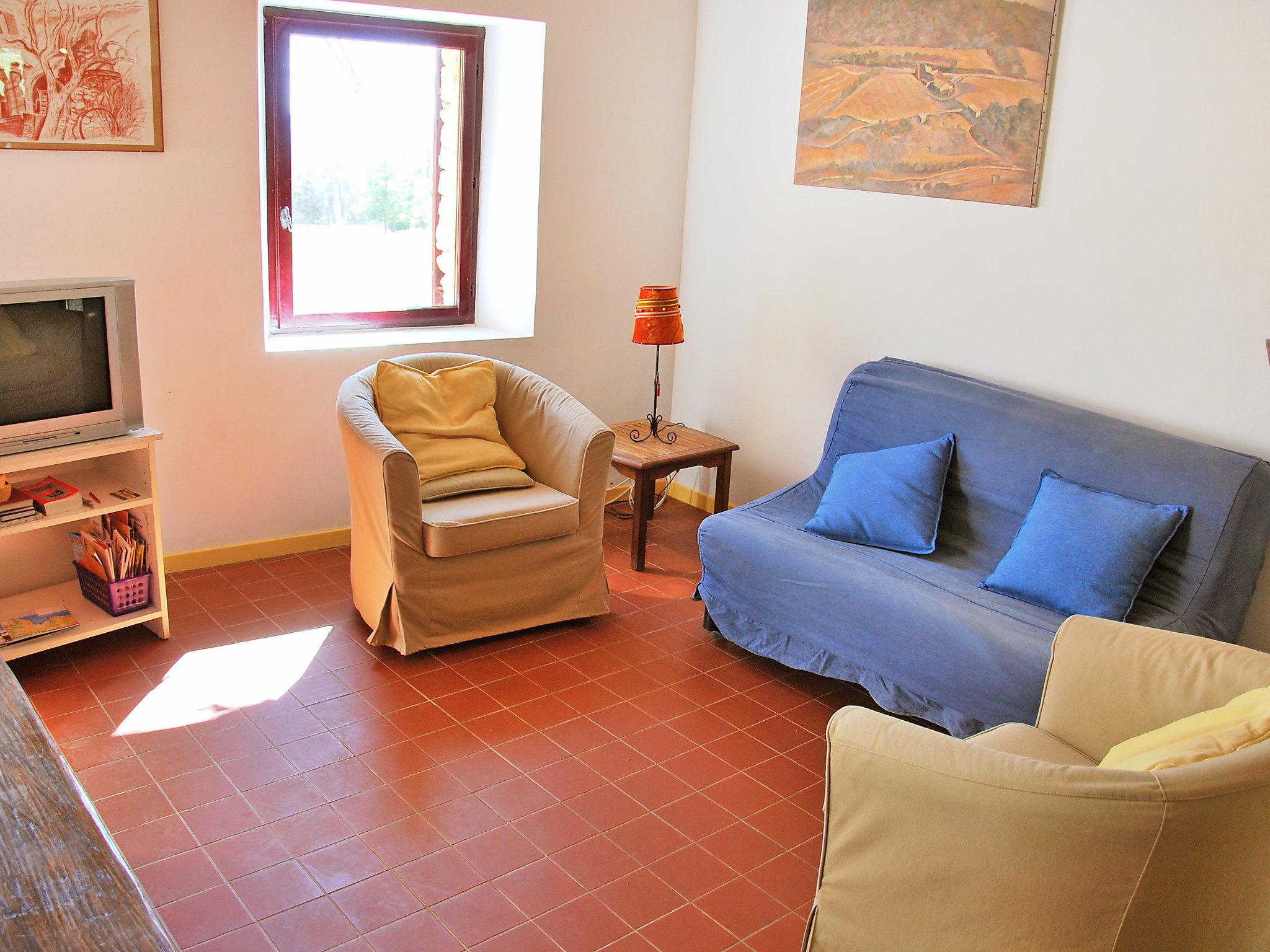 Photo 2 - 2 bedroom House in Saint-Saturnin-lès-Apt with garden and terrace