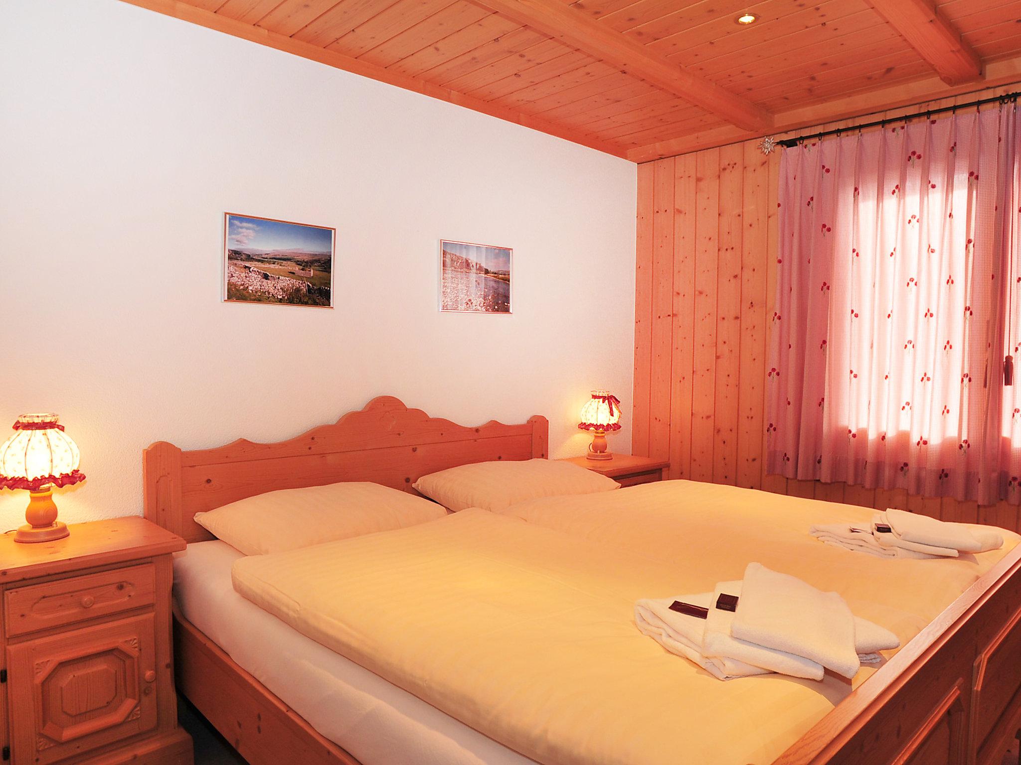 Foto 4 - Apartamento de 3 quartos em Lauterbrunnen