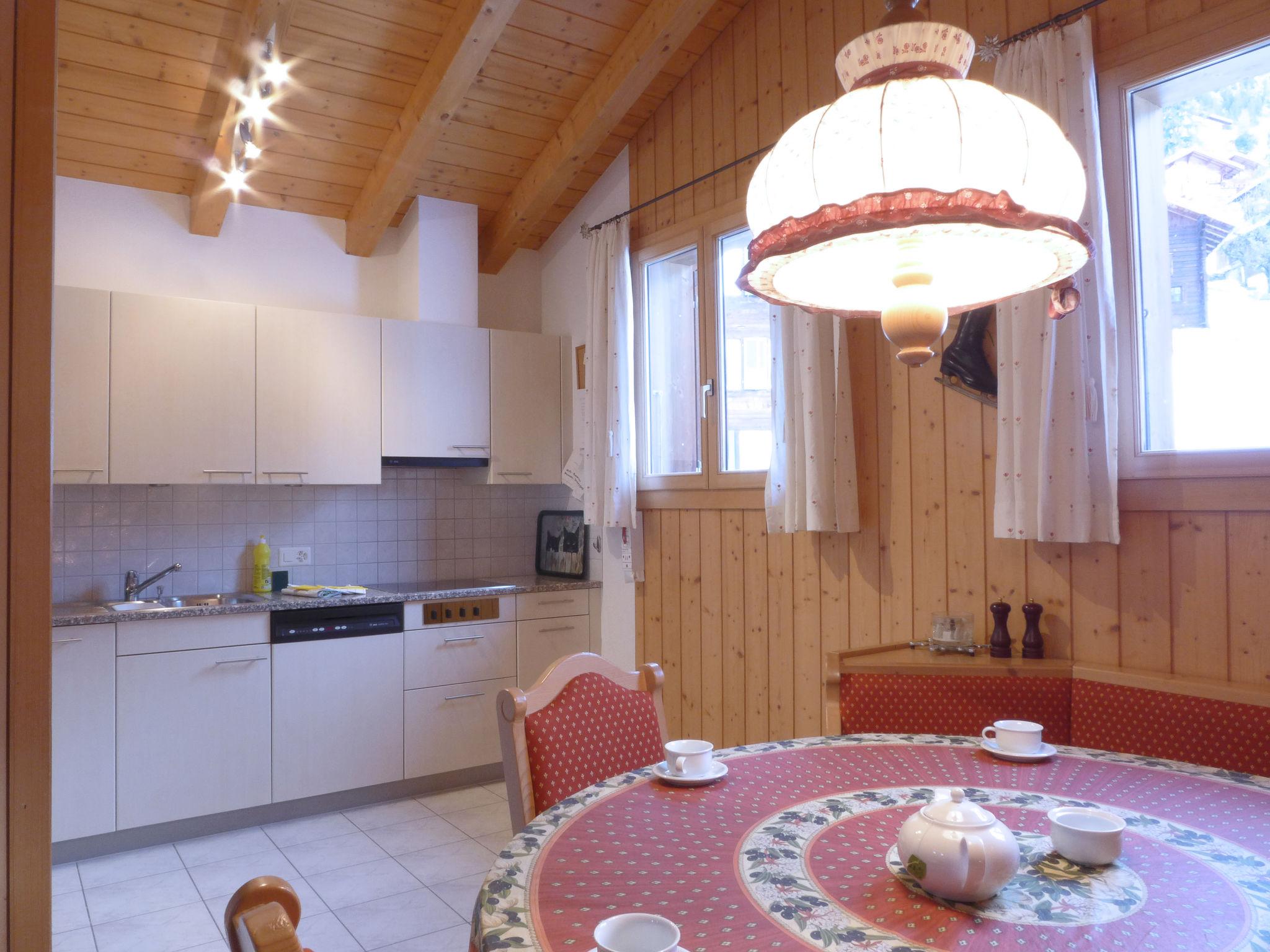 Photo 8 - 3 bedroom Apartment in Lauterbrunnen with mountain view