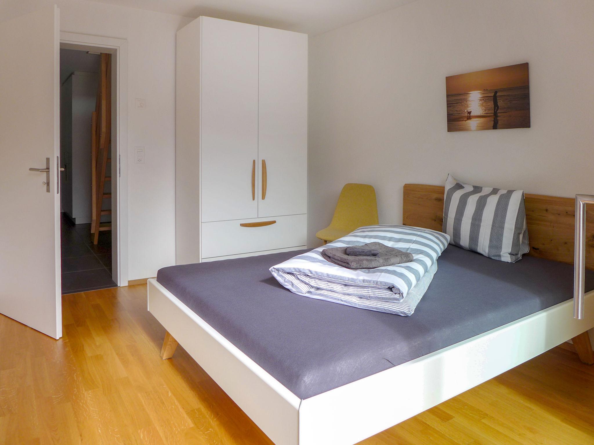 Foto 13 - Appartamento con 2 camere da letto a Kandersteg con vista sulle montagne