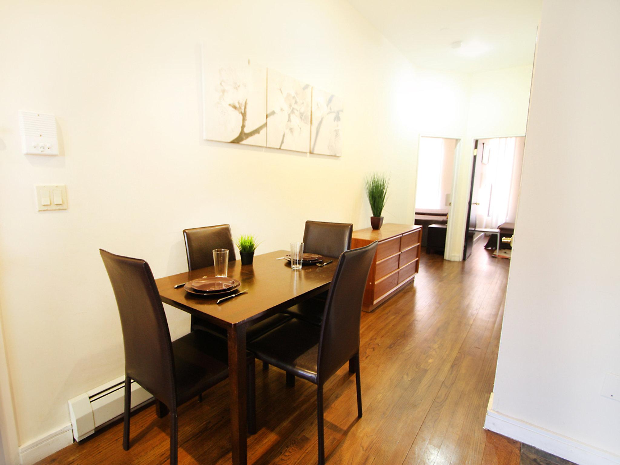 Photo 12 - 2 bedroom Apartment in New York