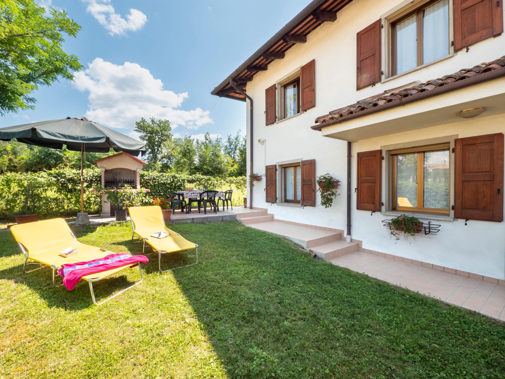 Photo 3 - Maison de 3 chambres à Rive d'Arcano avec jardin