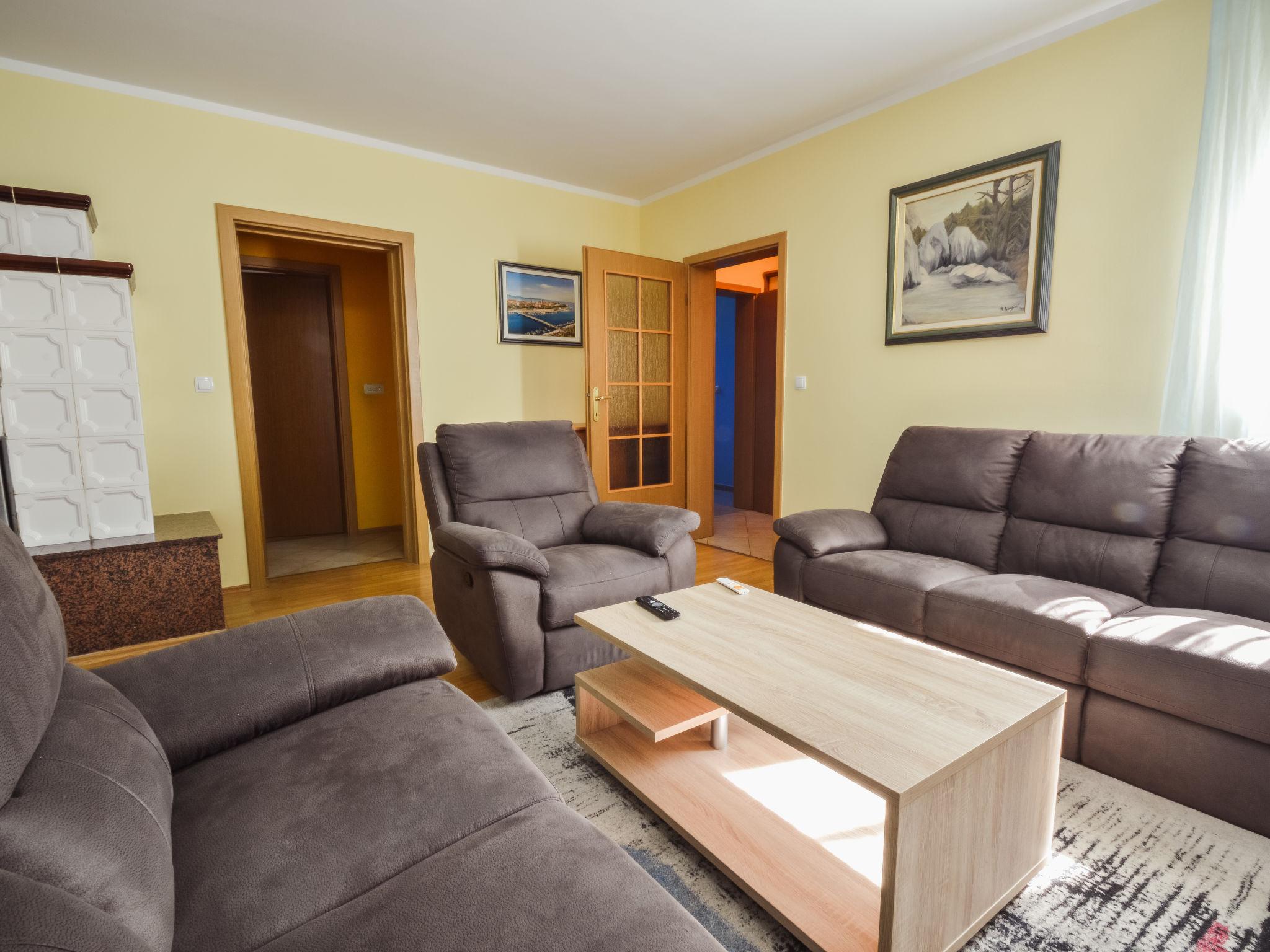 Photo 11 - 2 bedroom Apartment in Starigrad with terrace and sea view